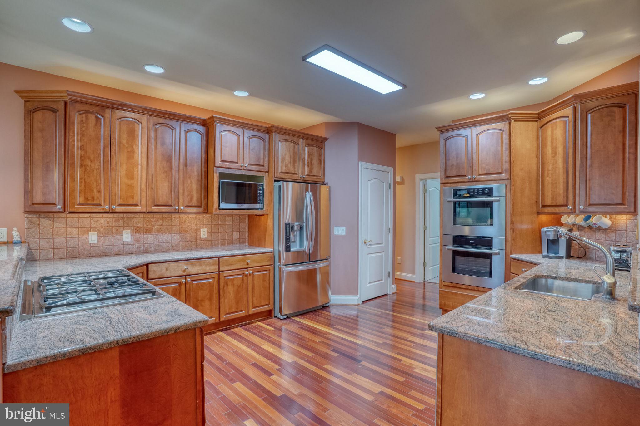 BROOKFIELD - Residential
