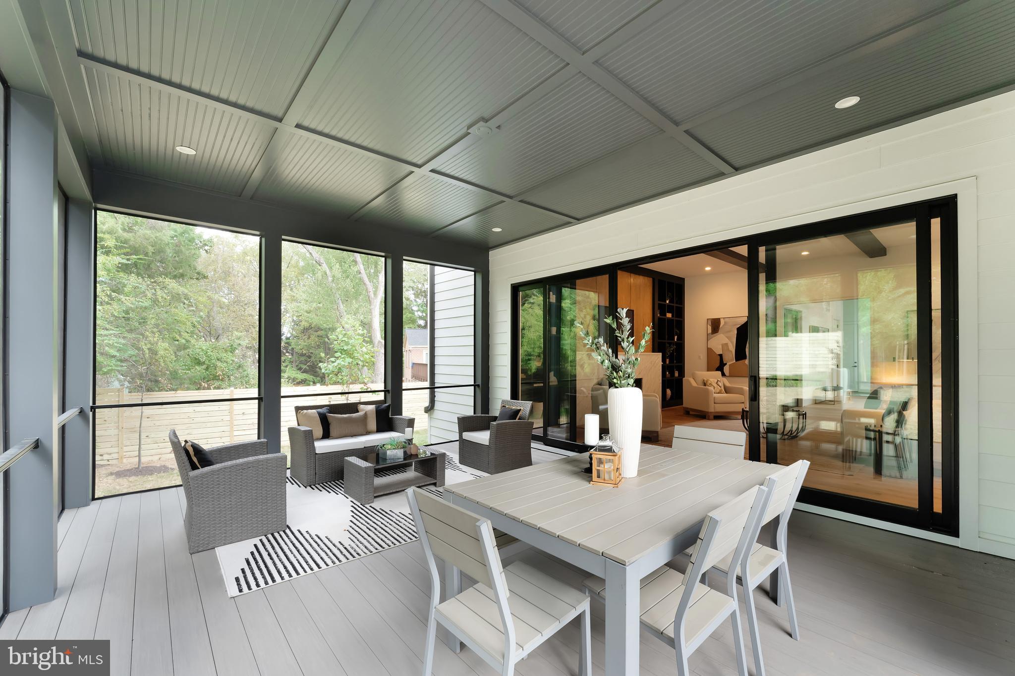 SOUTHRIDGE - Residential