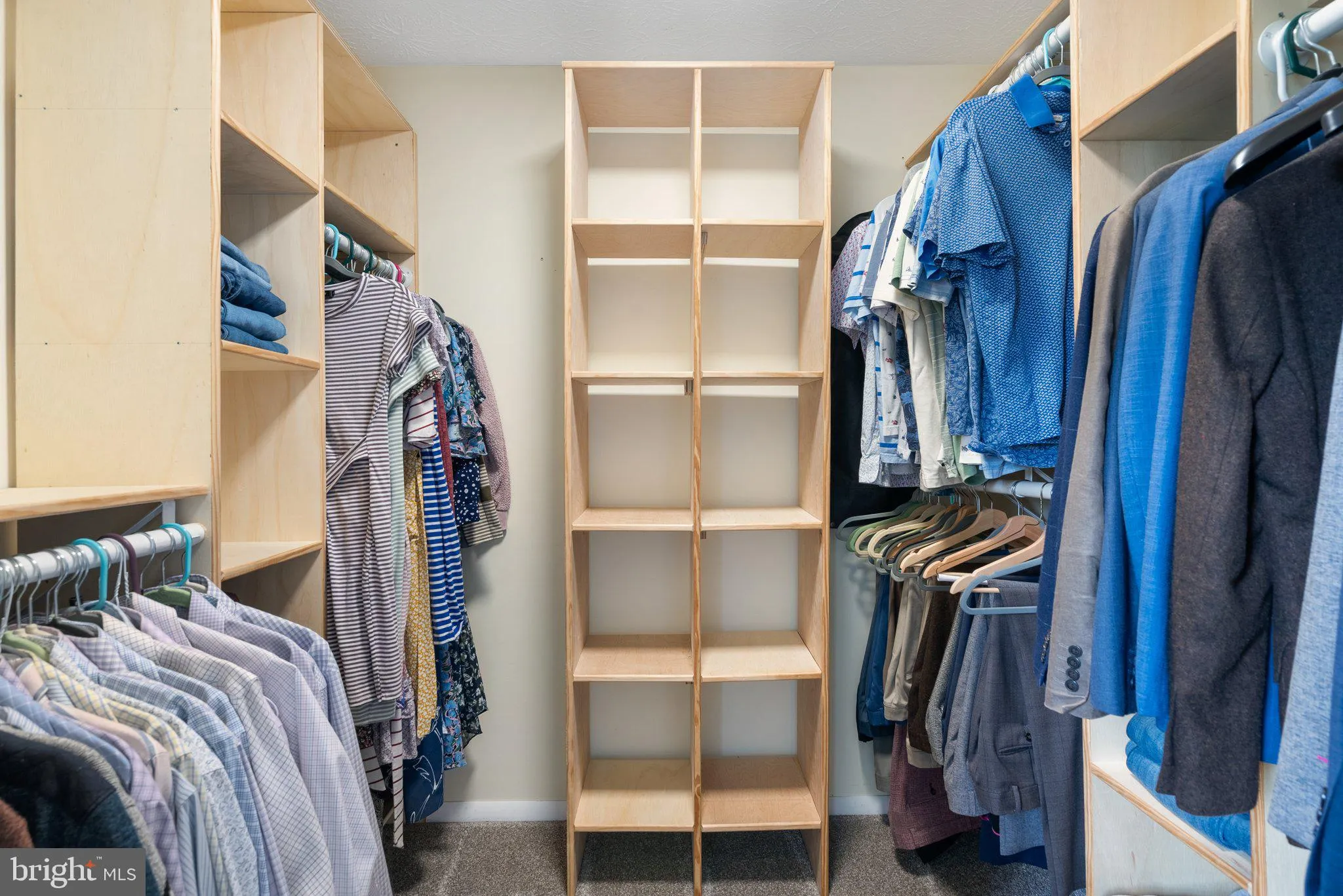 Olney, Maryland 20832, United States, 4 Bedrooms Bedrooms, ,4 BathroomsBathrooms,Residential,Pending,112492