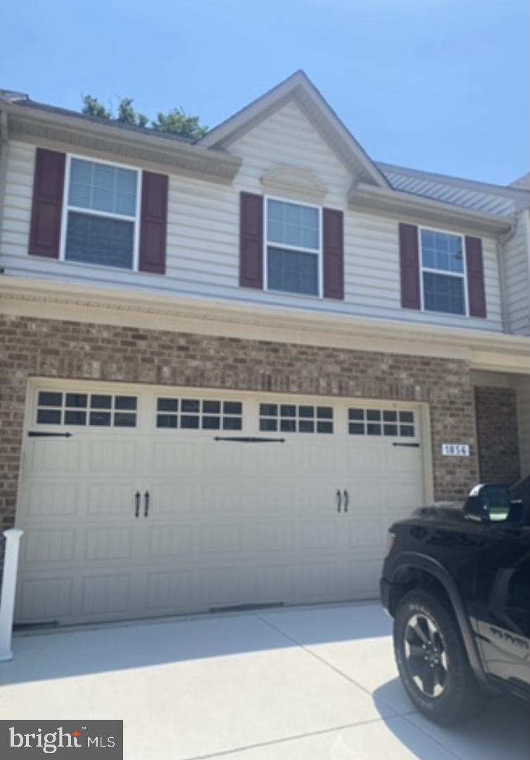 FALLSTON COMMONS - Residential