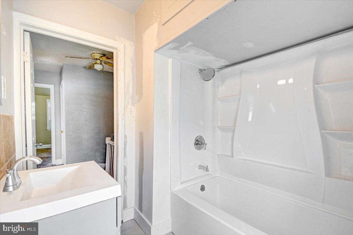 NEW NORTHWOOD - Residential