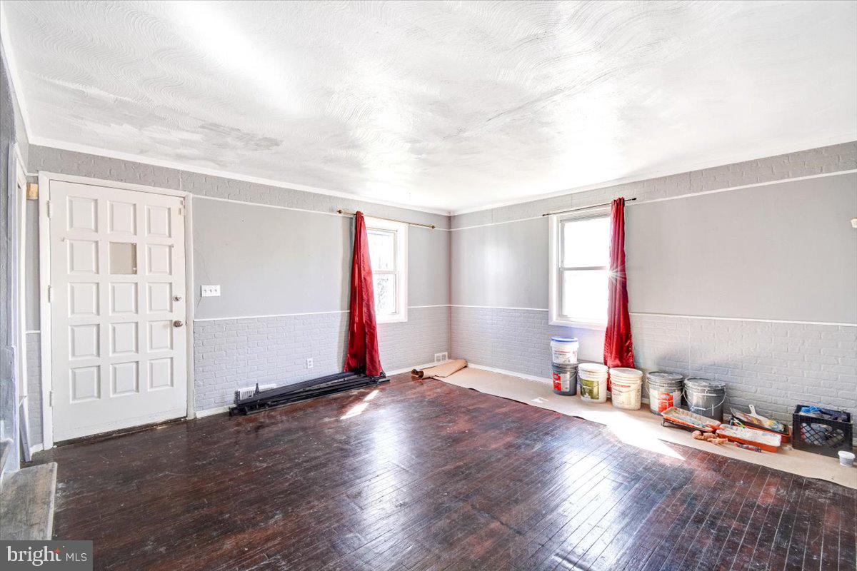 NEW NORTHWOOD - Residential