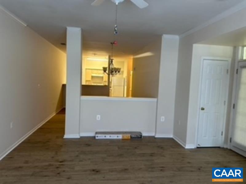 CARRIAGE HILL - Residential Lease