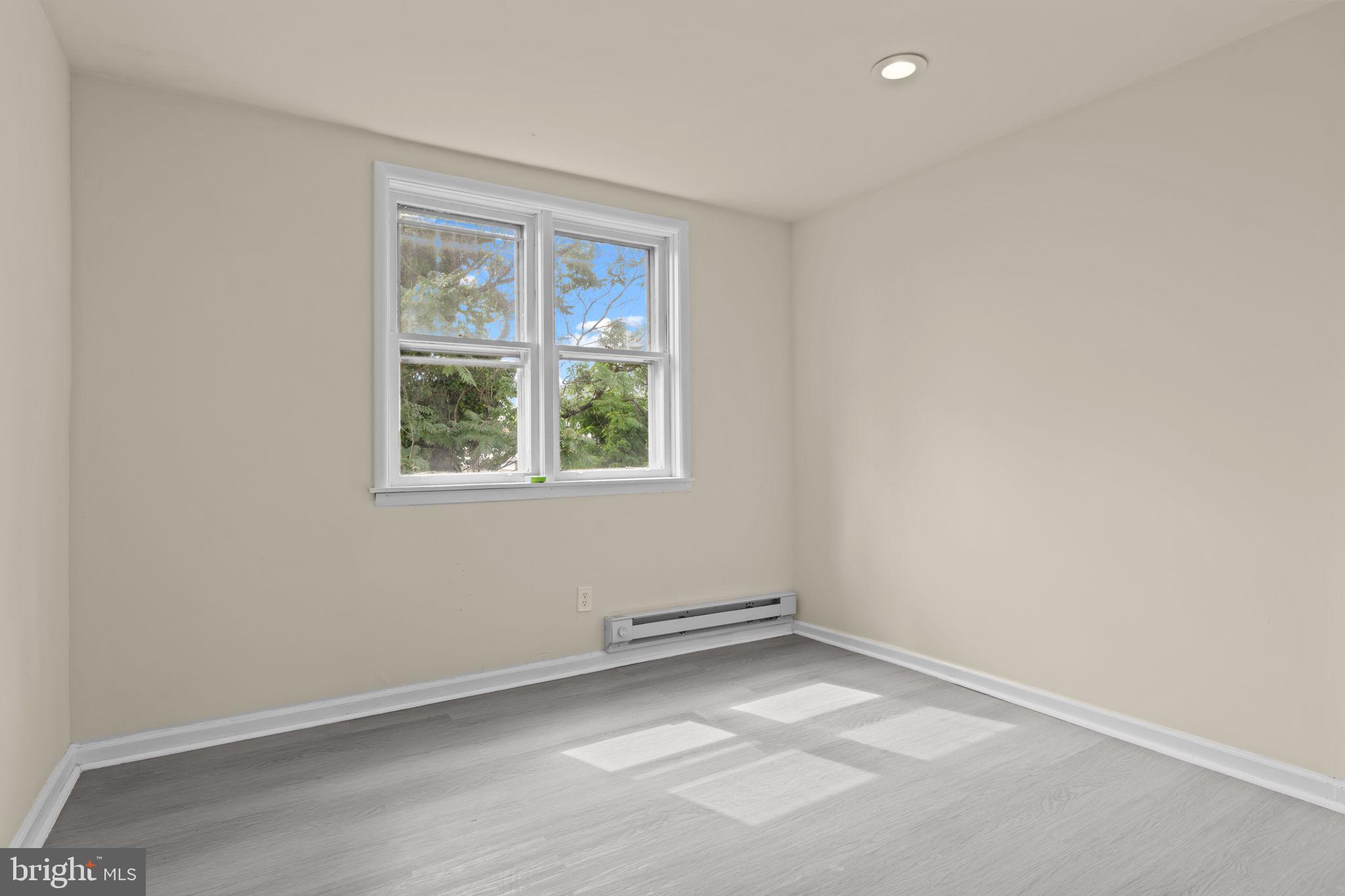 SHARSWOOD - Residential