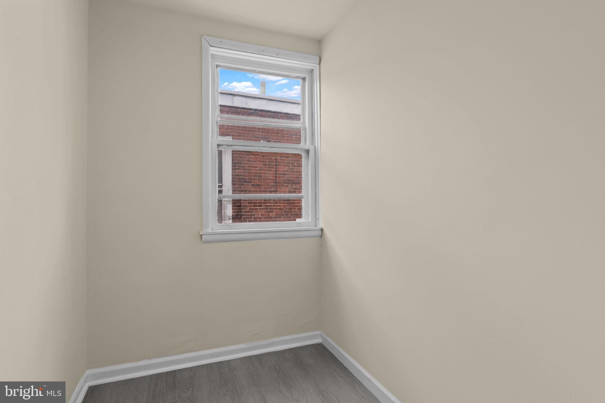 SHARSWOOD - Residential