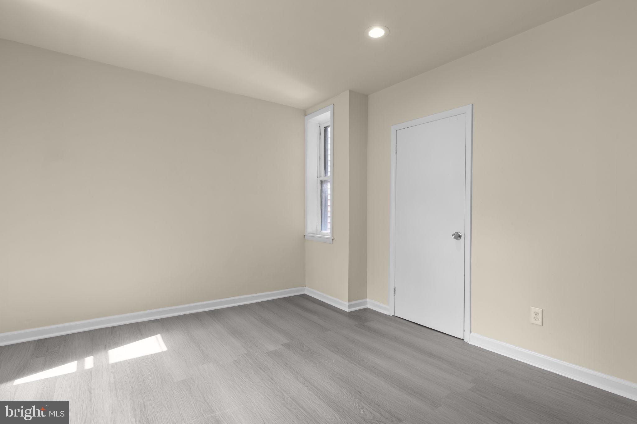 SHARSWOOD - Residential