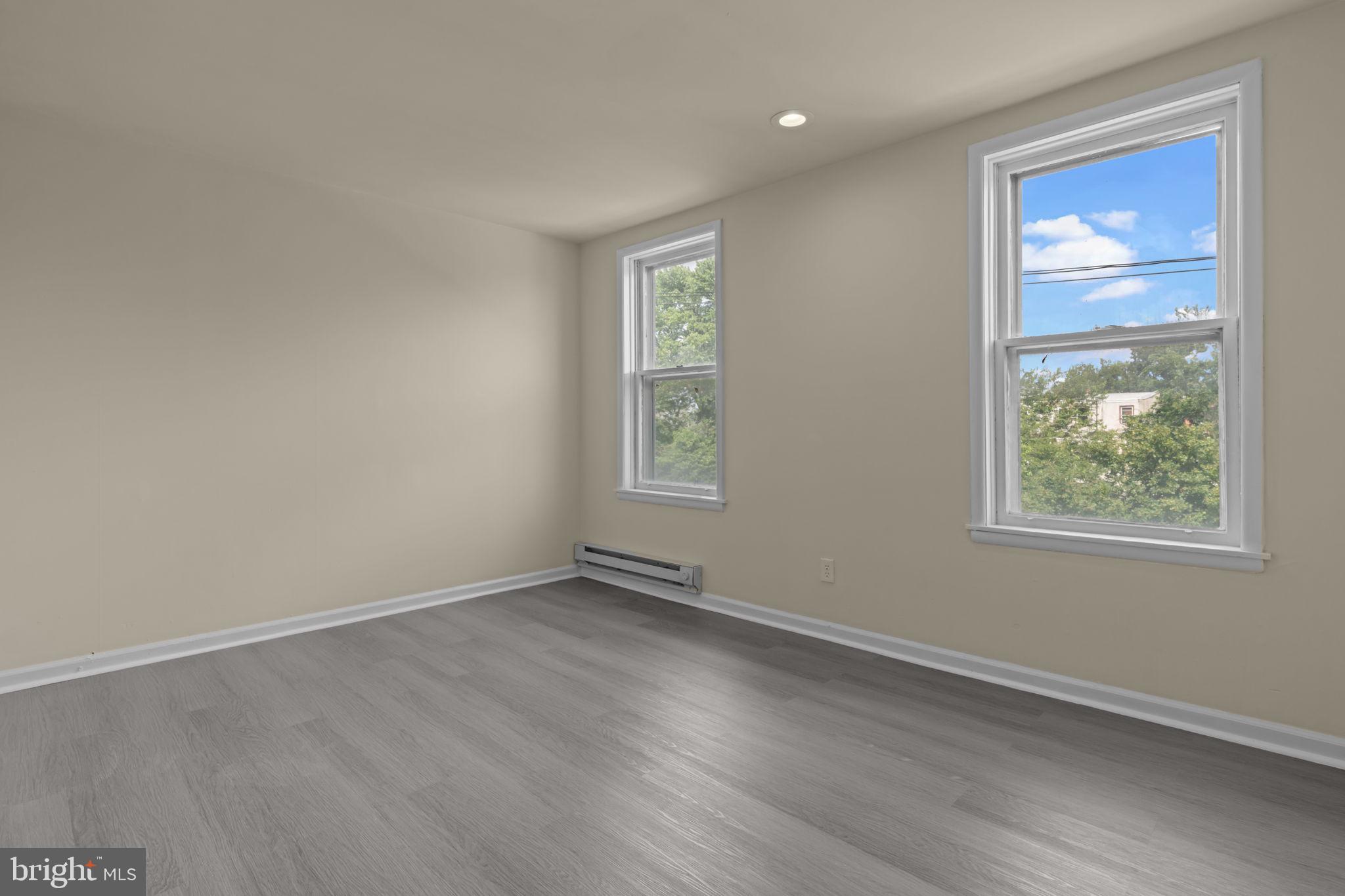 SHARSWOOD - Residential