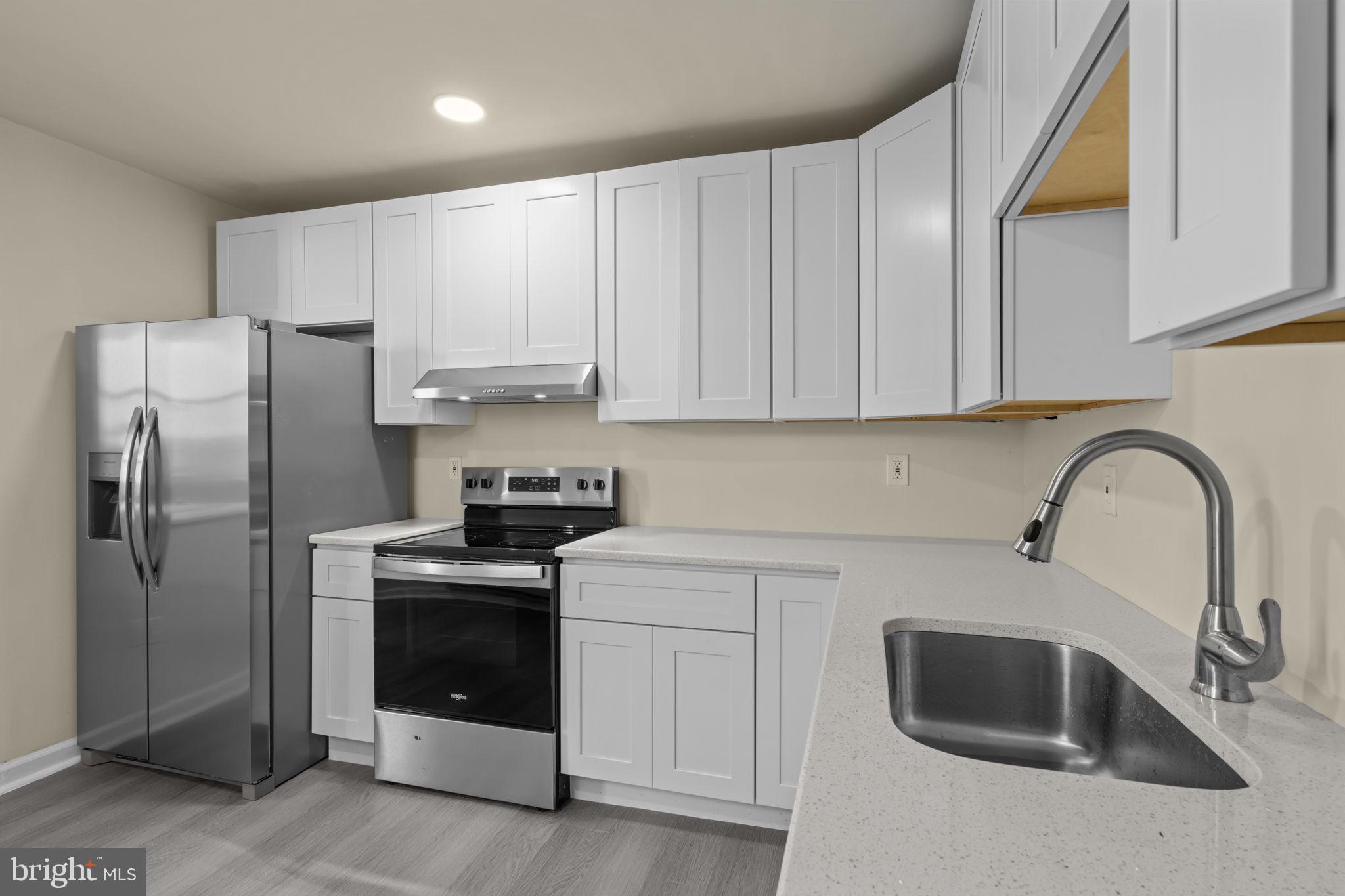 SHARSWOOD - Residential