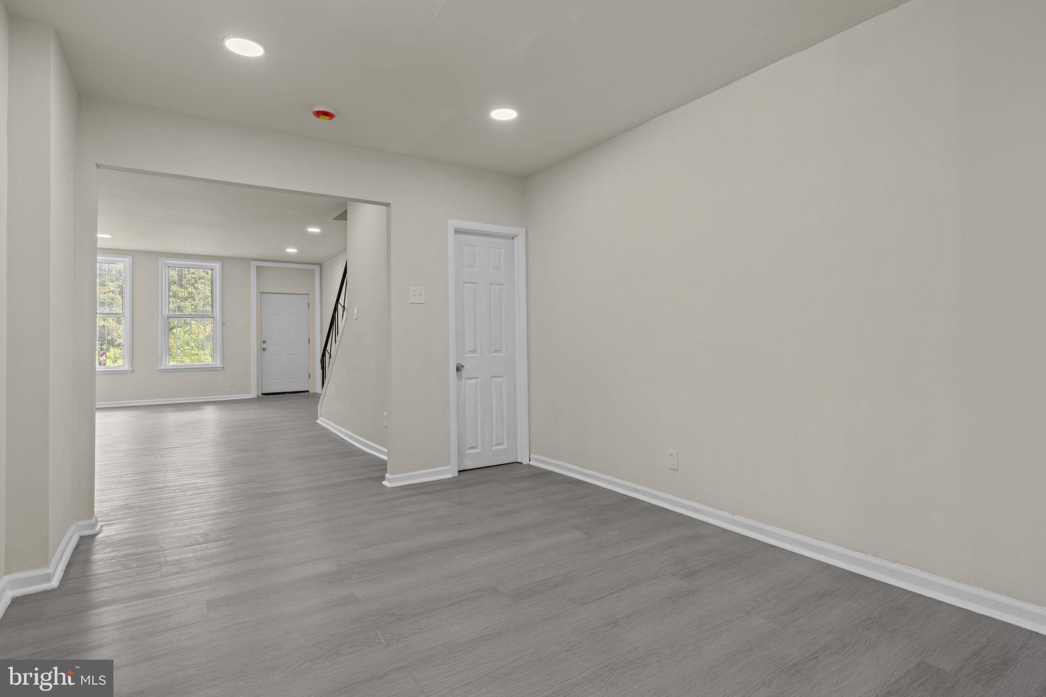 SHARSWOOD - Residential