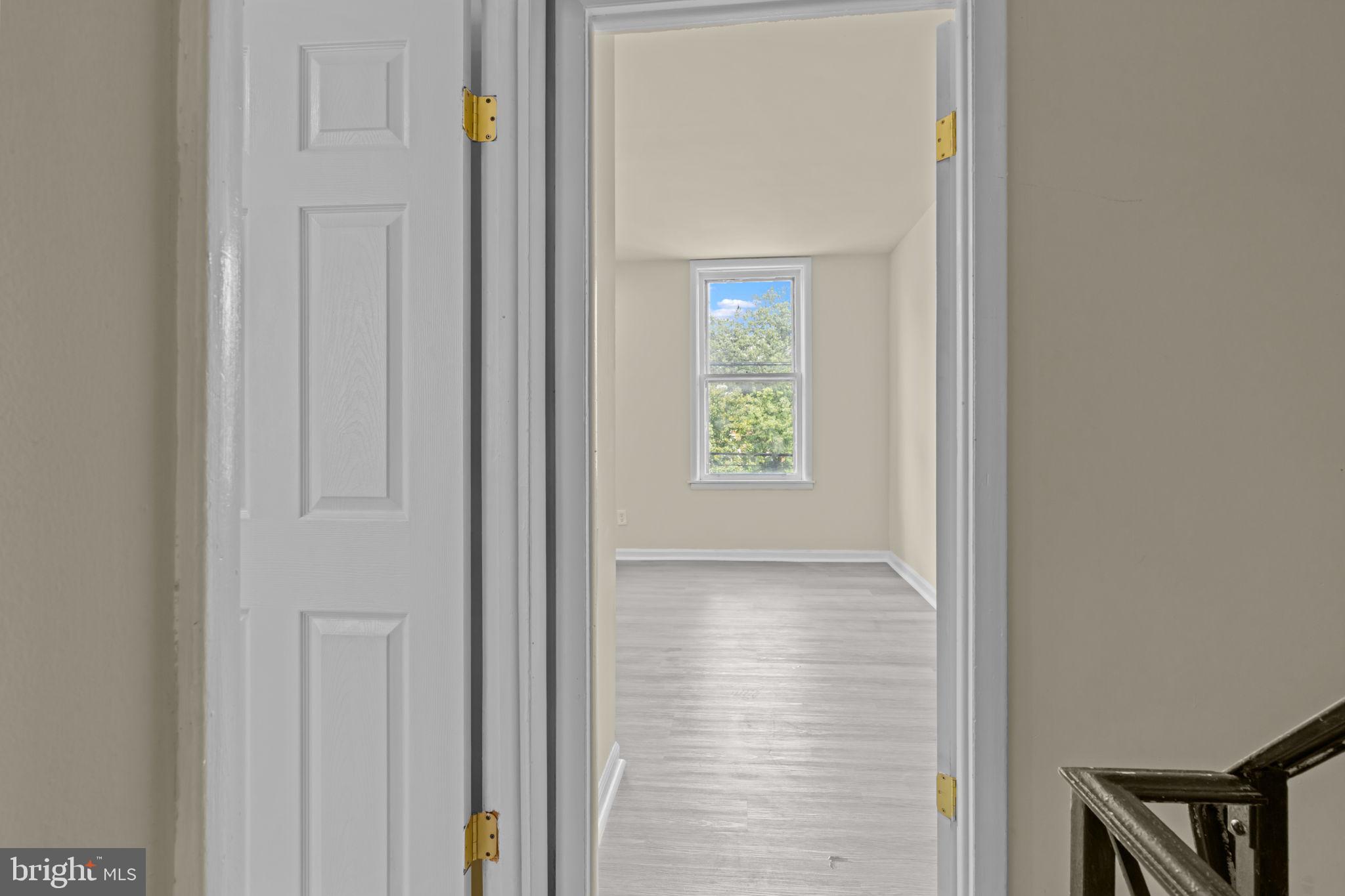 SHARSWOOD - Residential