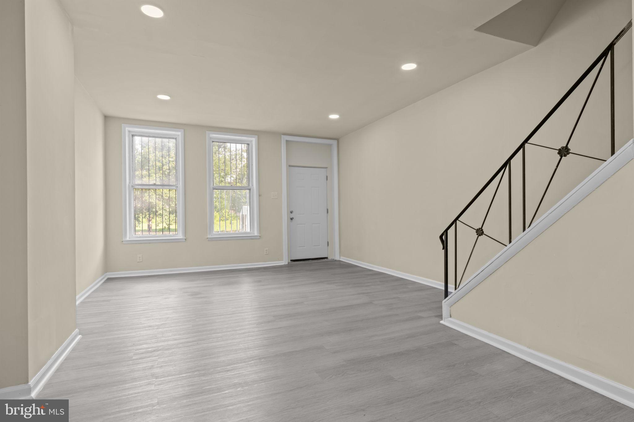 SHARSWOOD - Residential