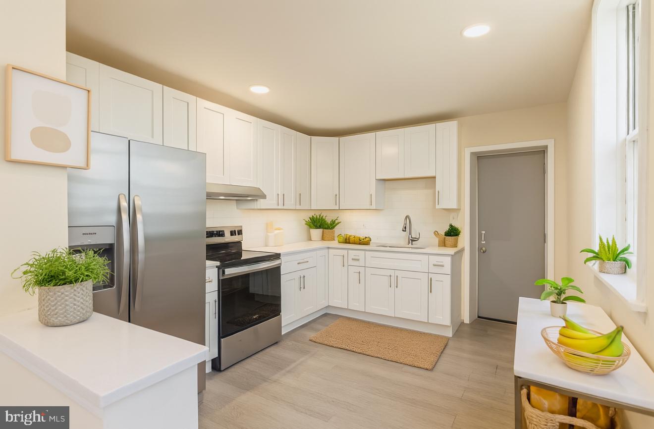 SHARSWOOD - Residential