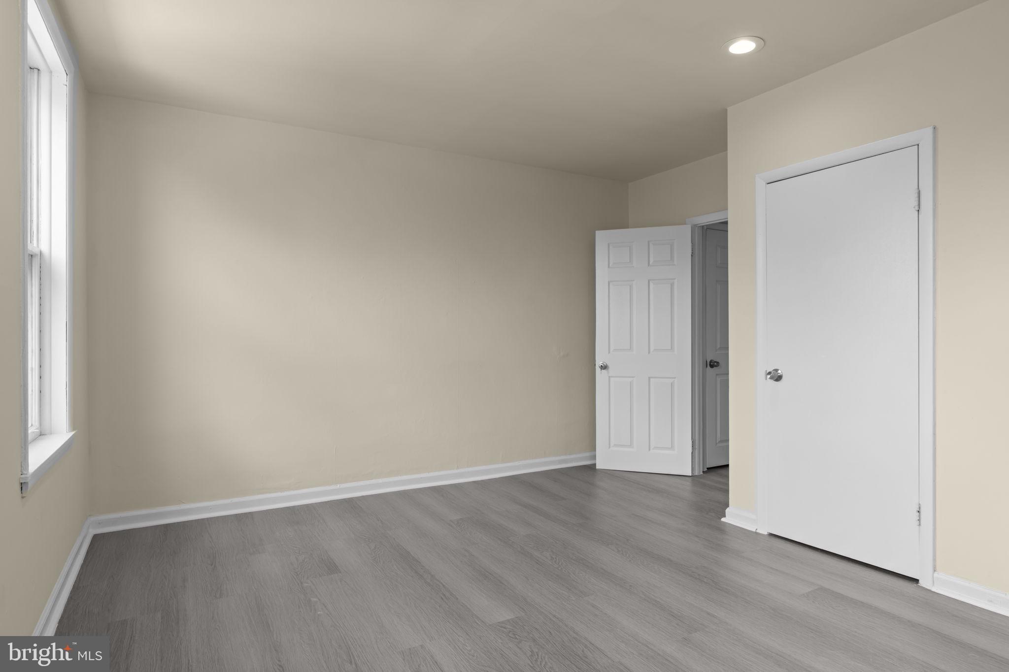 SHARSWOOD - Residential