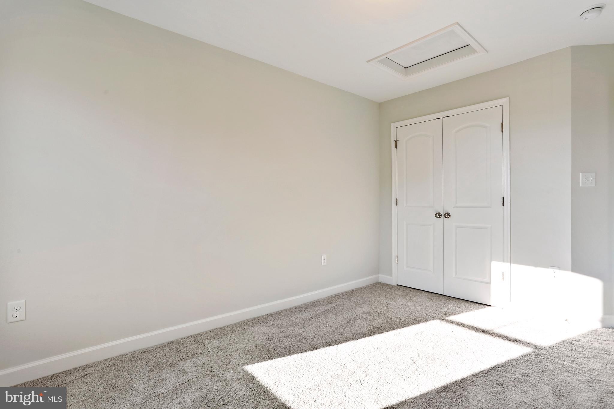 MIDDLE CREEK VISTAS - Residential