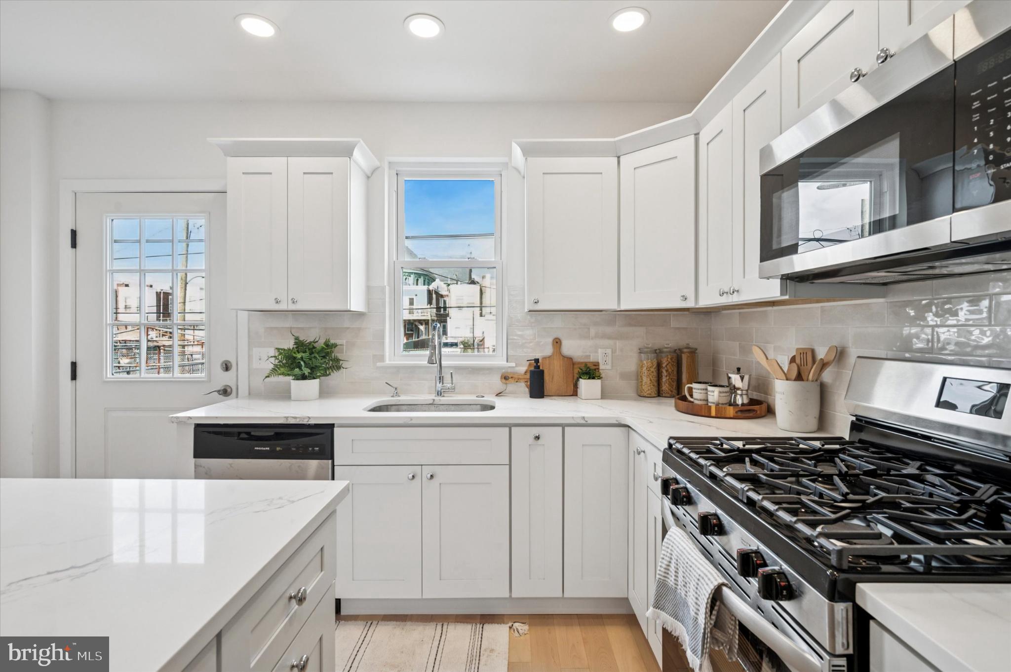 GRAYS FERRY - Residential