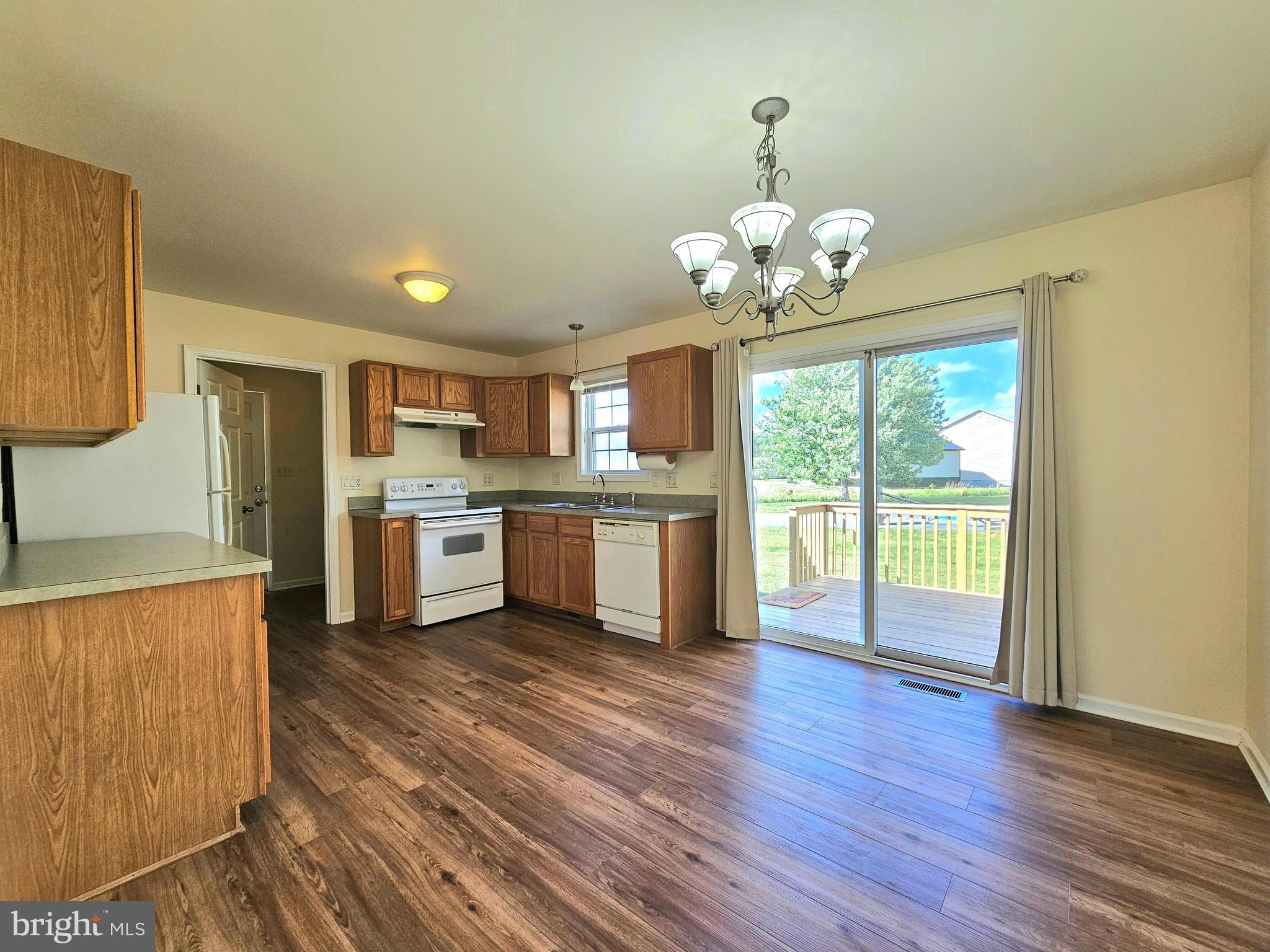 34764 SANDYFIELD DRIVE