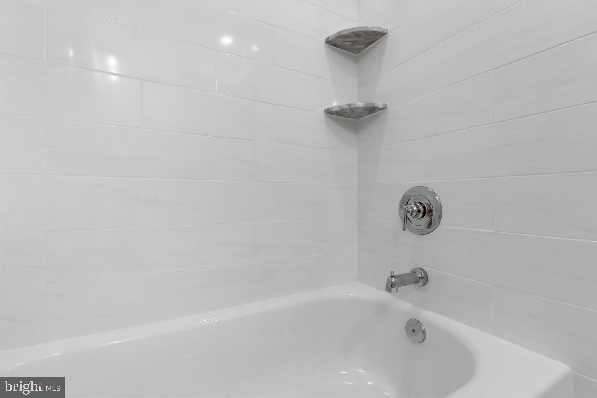 LOCUST POINT - Residential