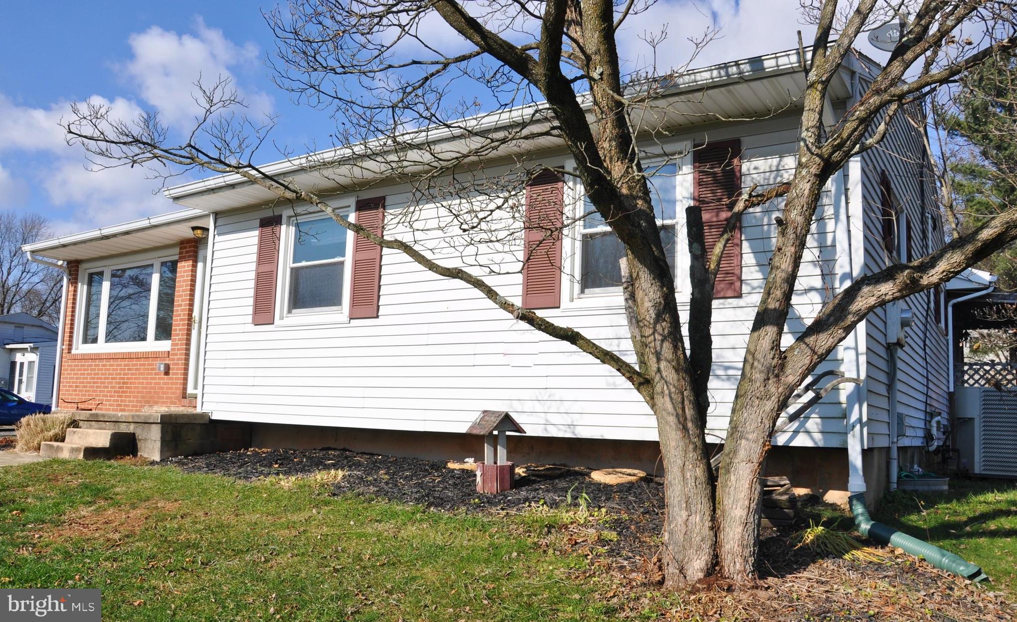 FIELDING MANOR - Residential