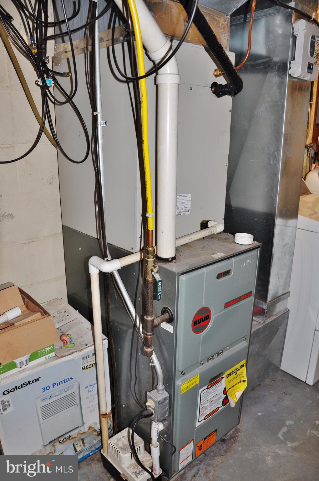 FIELDING MANOR - Residential