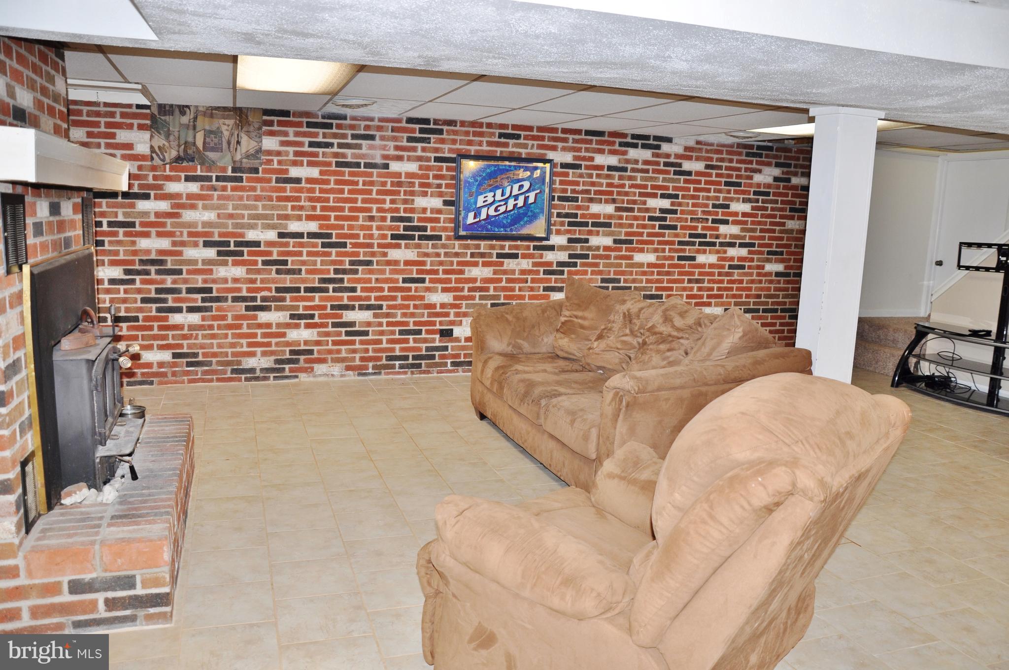 FIELDING MANOR - Residential