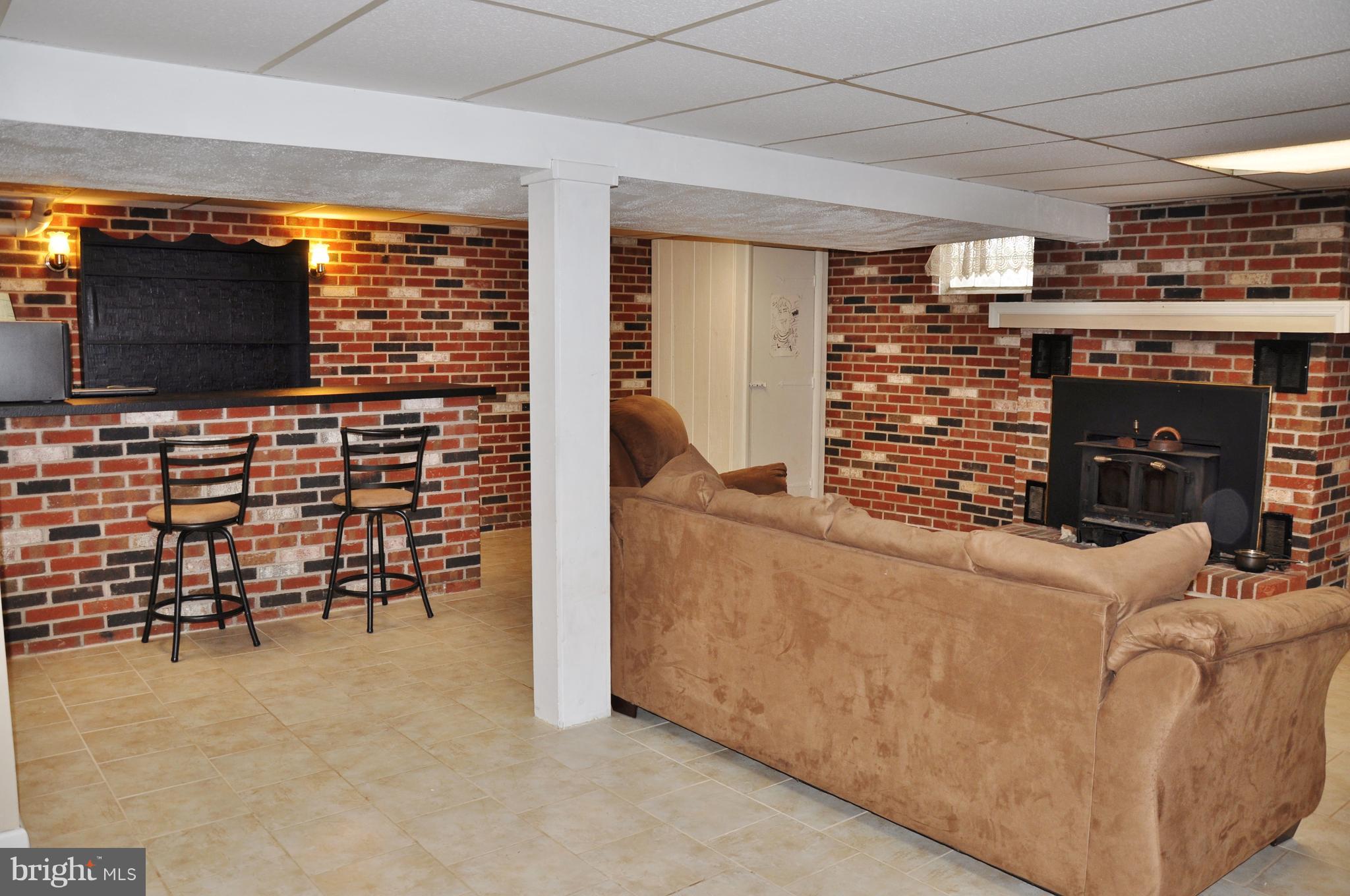 FIELDING MANOR - Residential