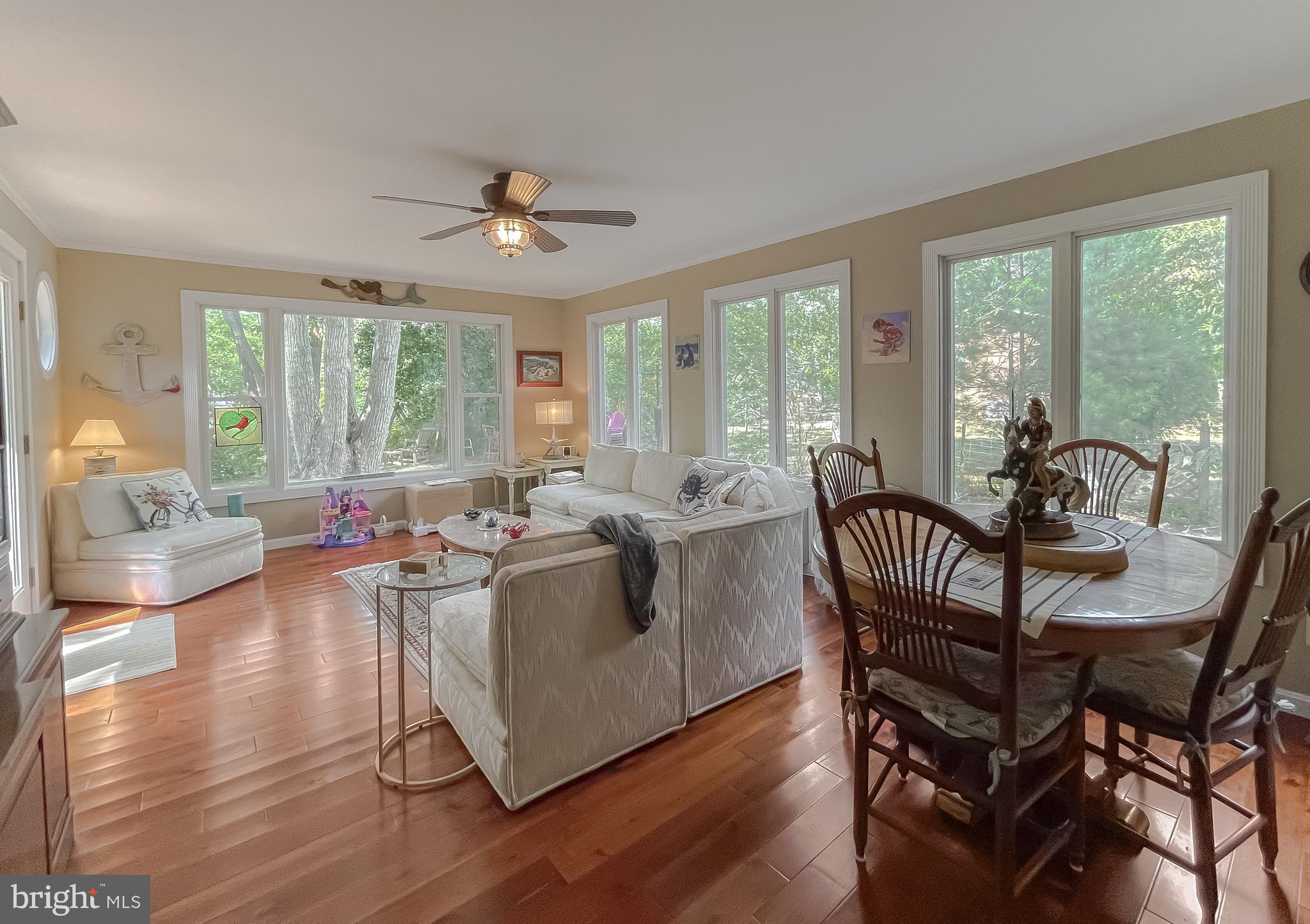 PEACOCK MANOR - Residential