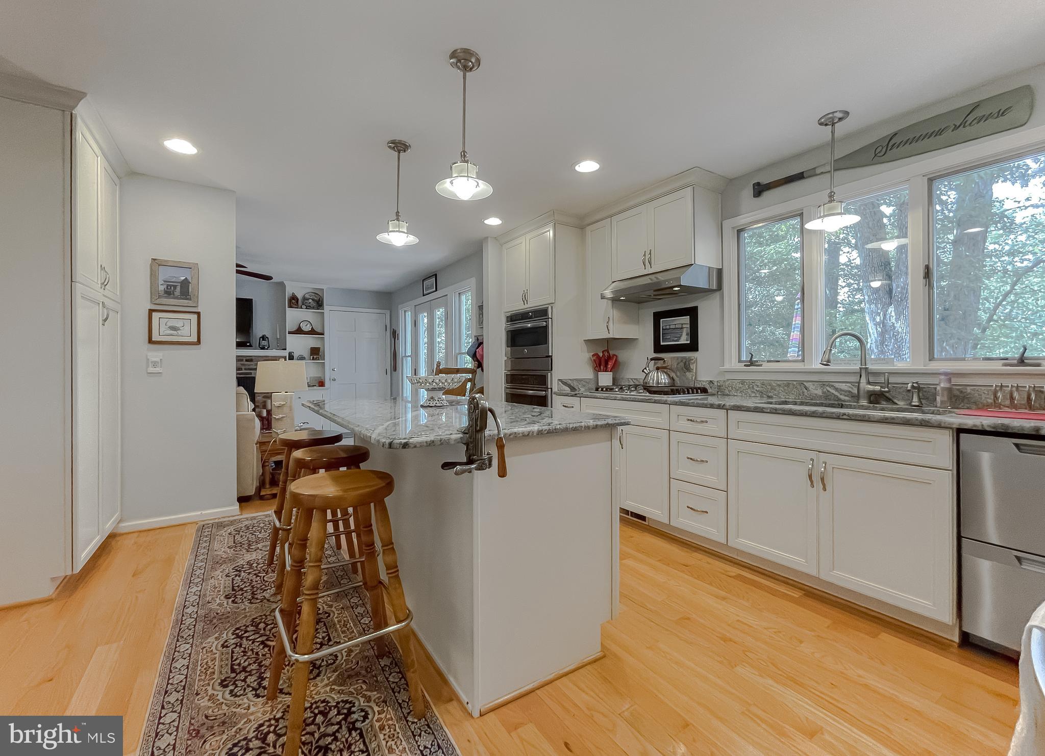 PEACOCK MANOR - Residential