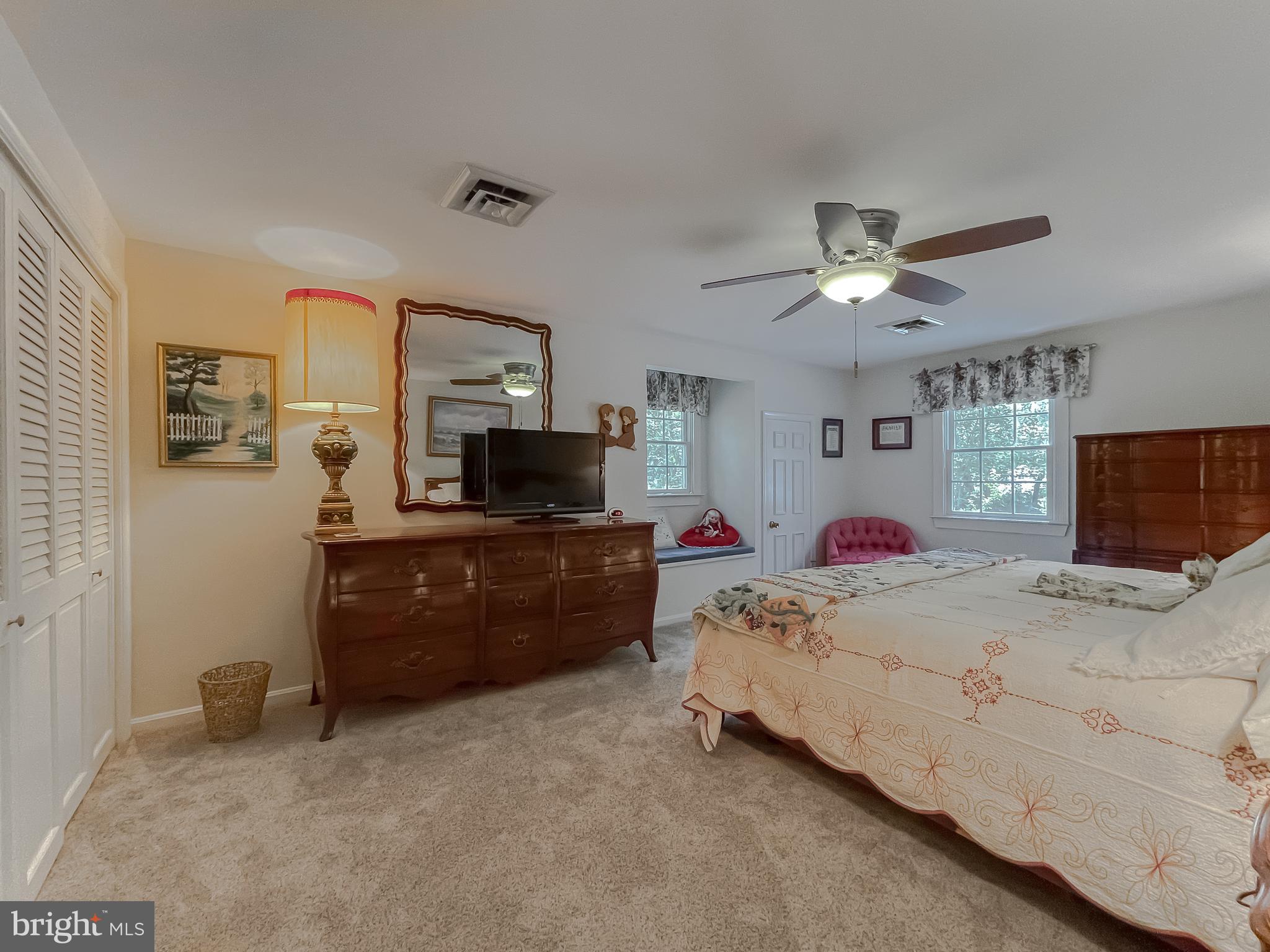 PEACOCK MANOR - Residential