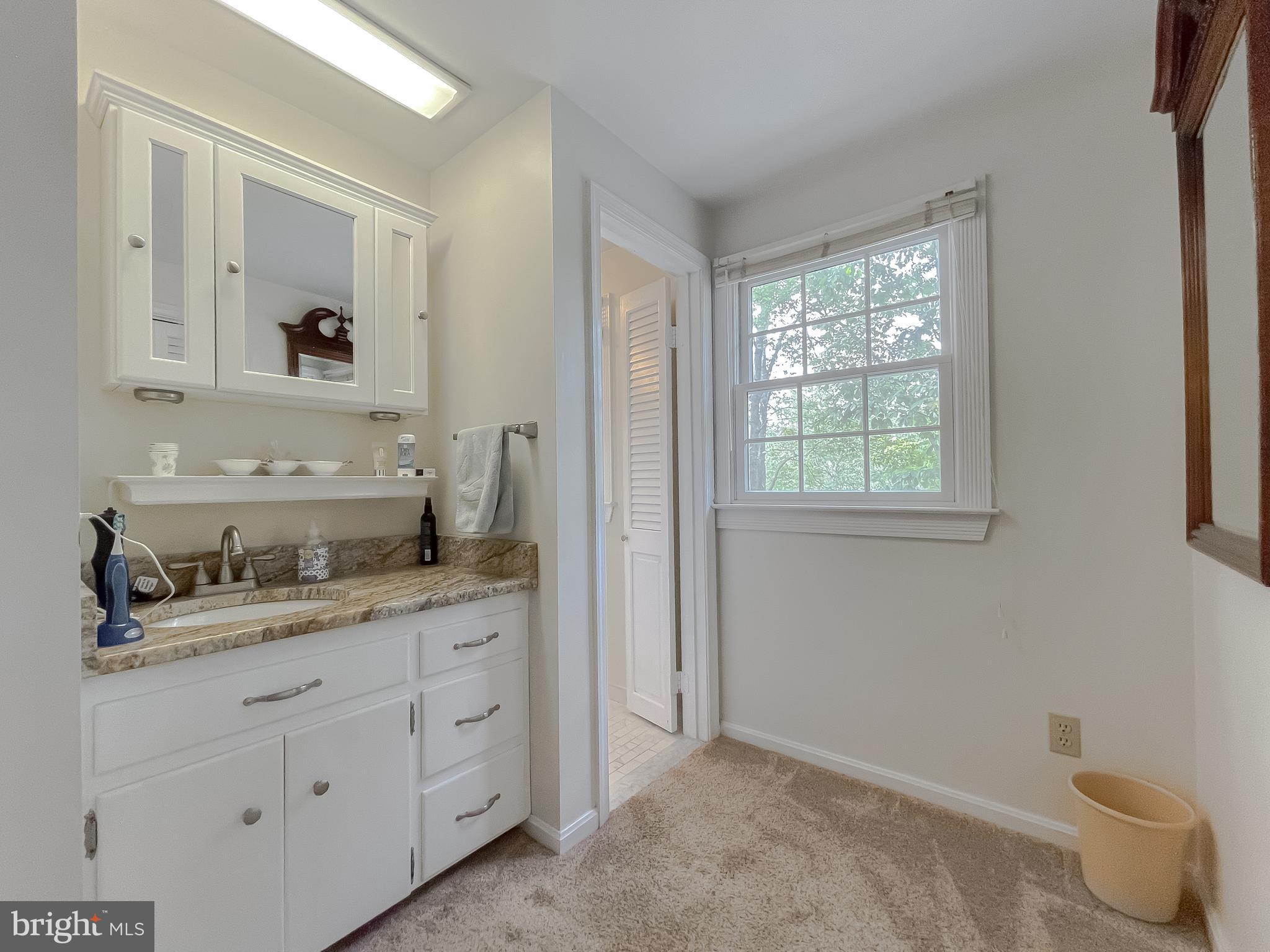 PEACOCK MANOR - Residential