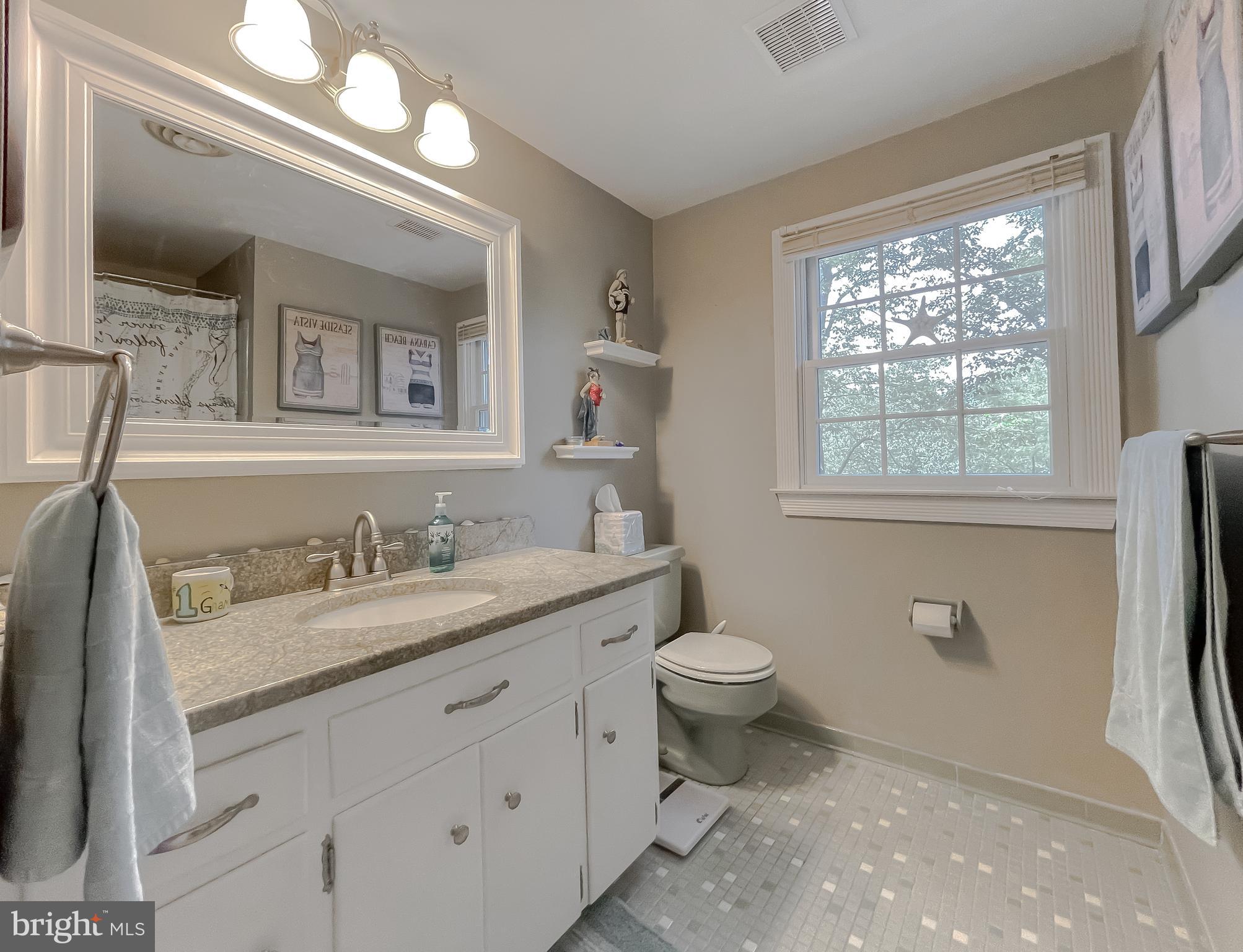 PEACOCK MANOR - Residential