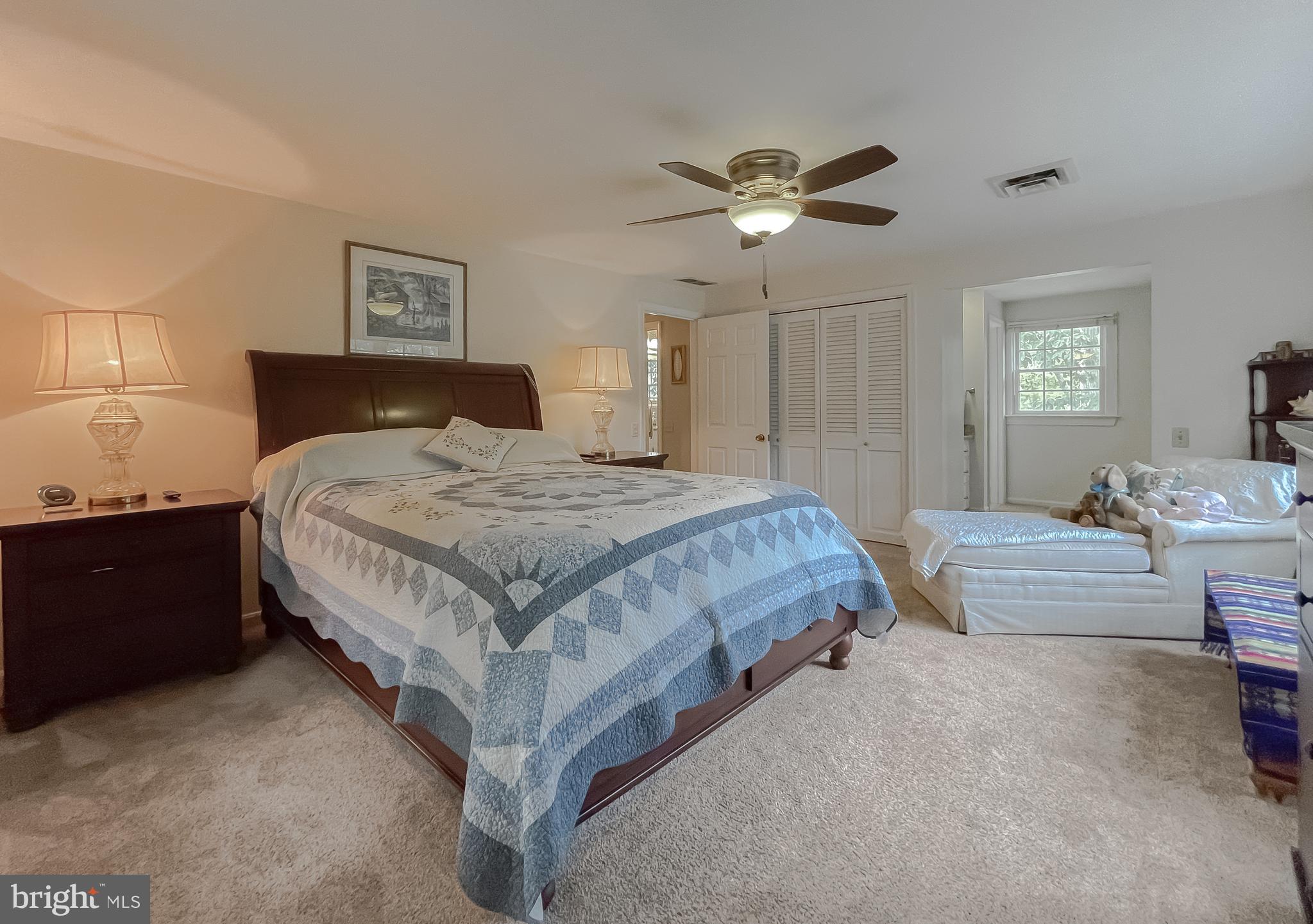 PEACOCK MANOR - Residential