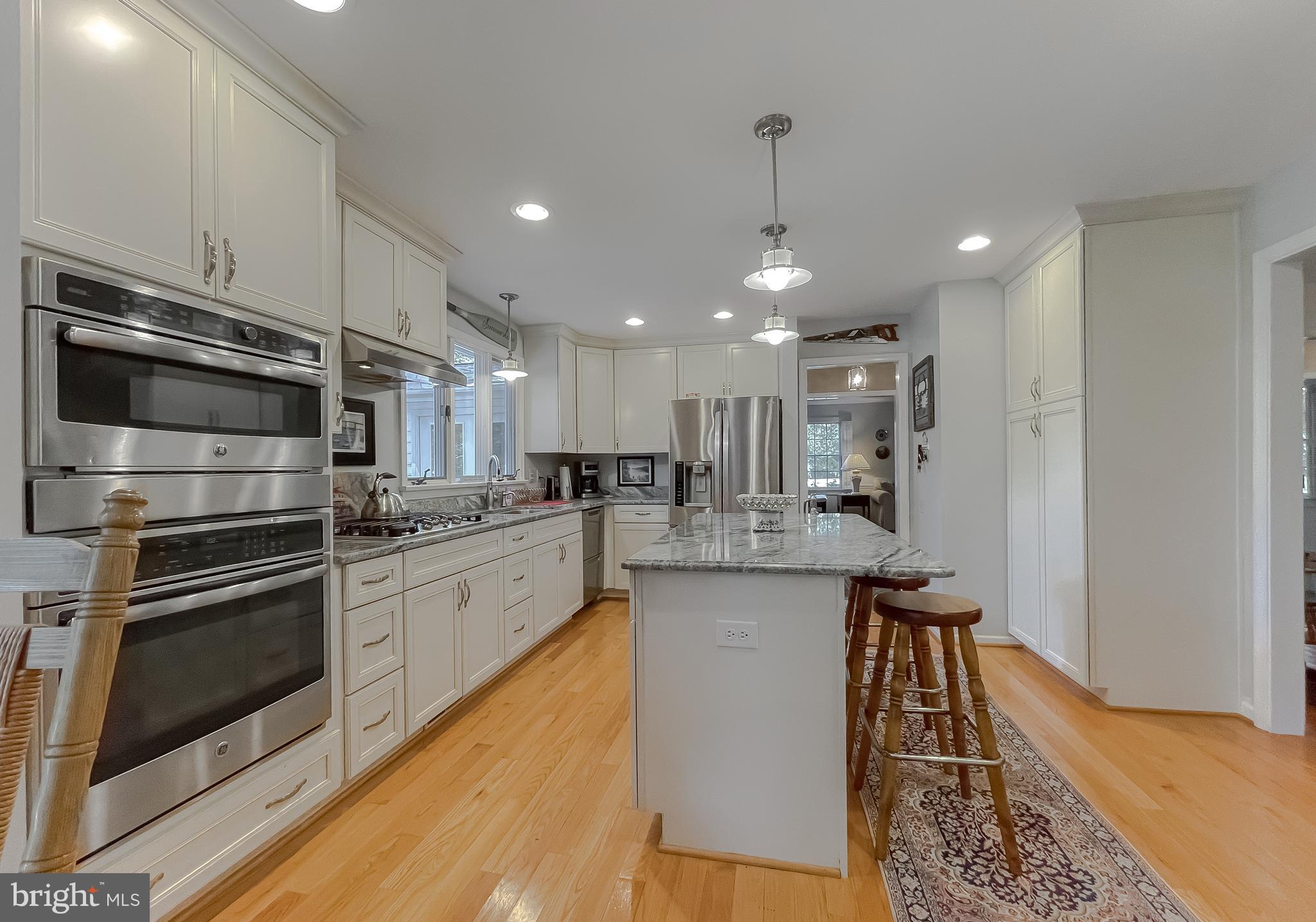 PEACOCK MANOR - Residential