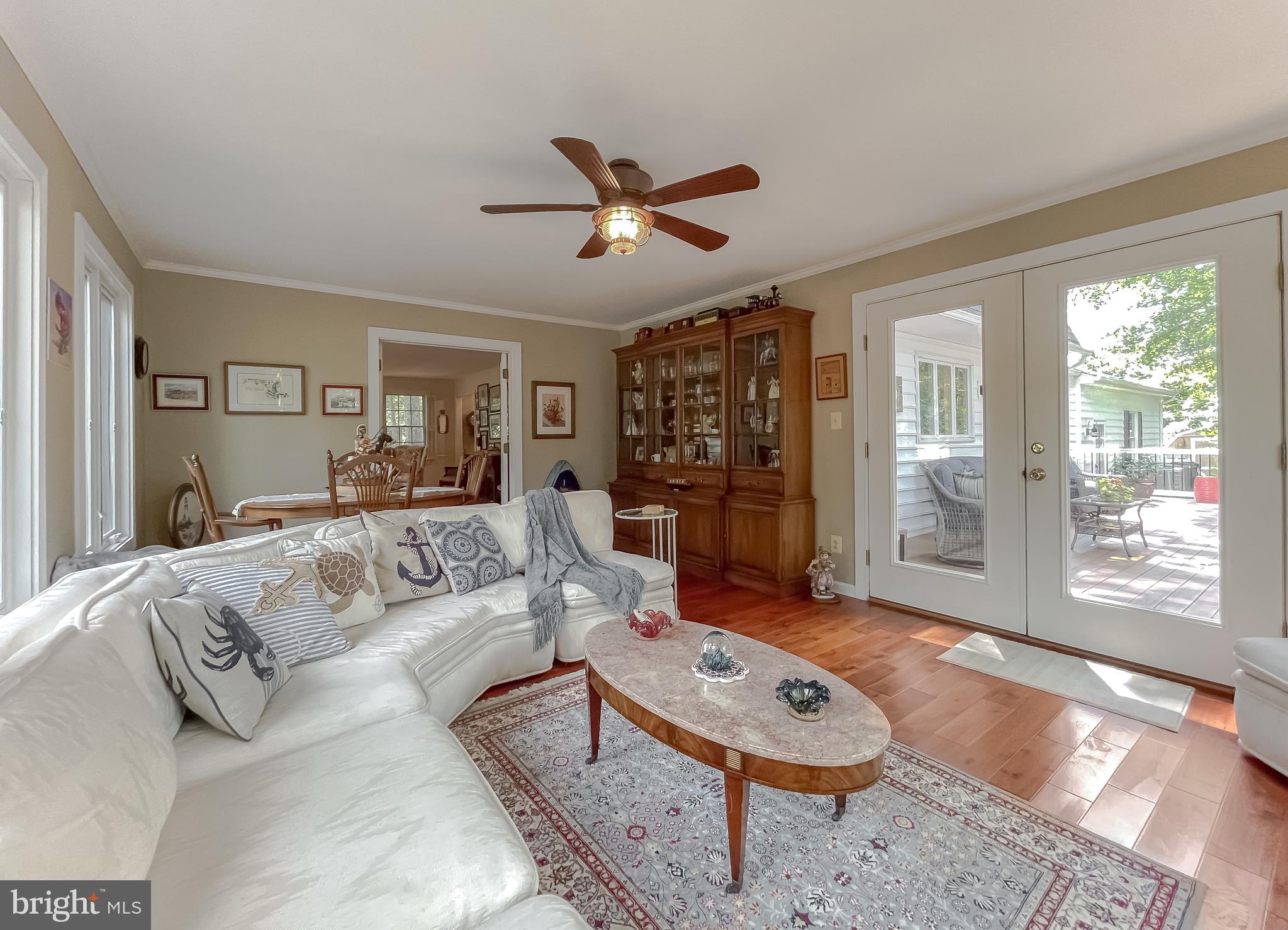 PEACOCK MANOR - Residential