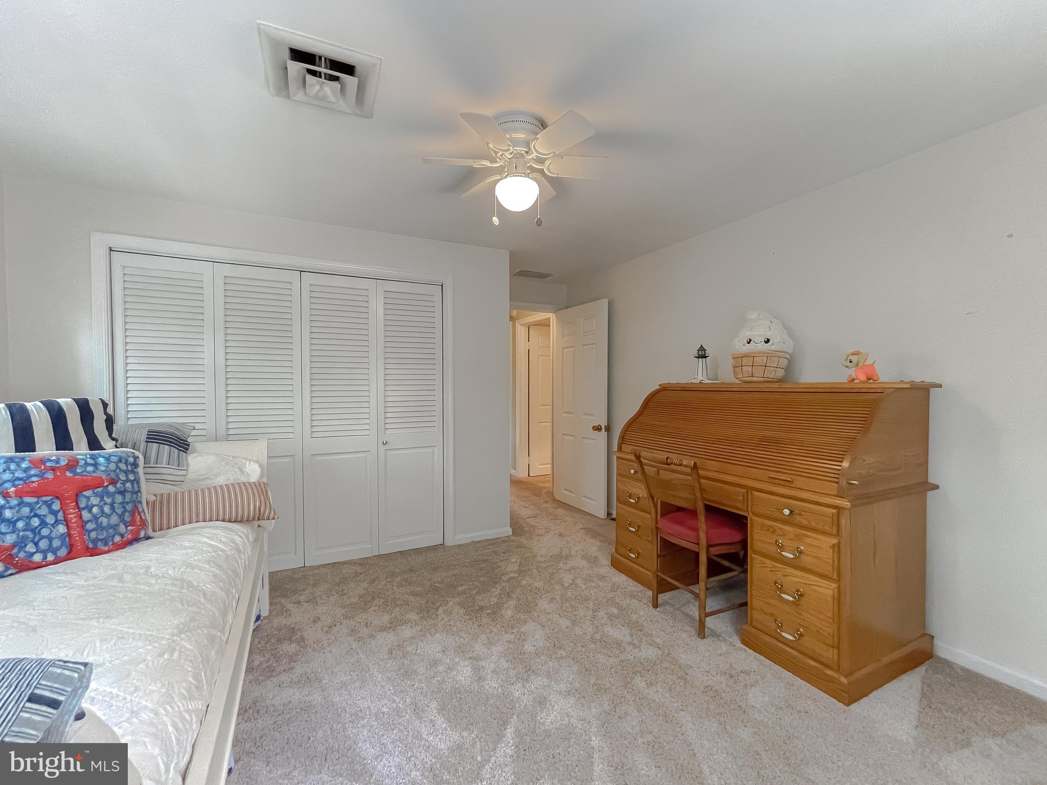 PEACOCK MANOR - Residential