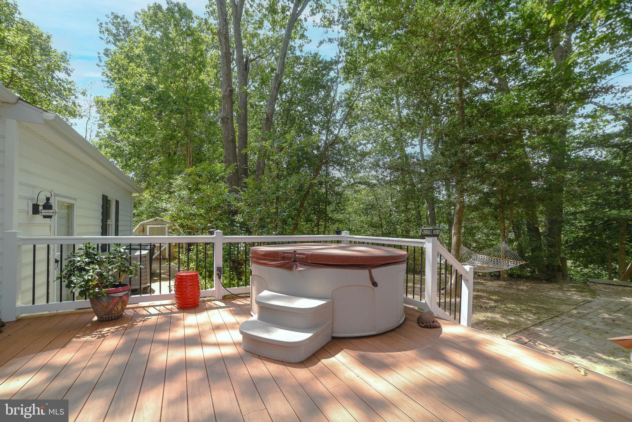 PEACOCK MANOR - Residential