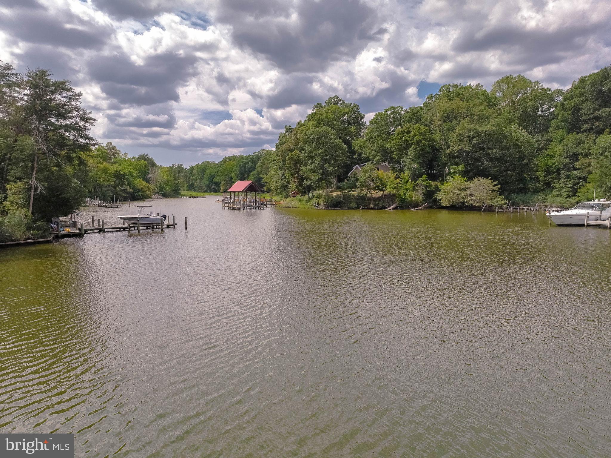 PEACOCK MANOR - Residential