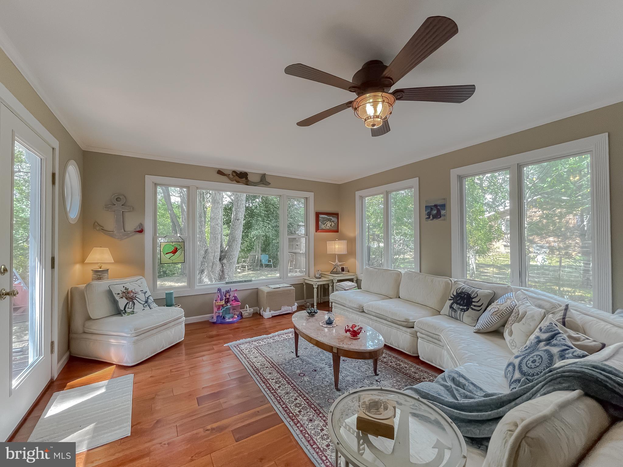 PEACOCK MANOR - Residential