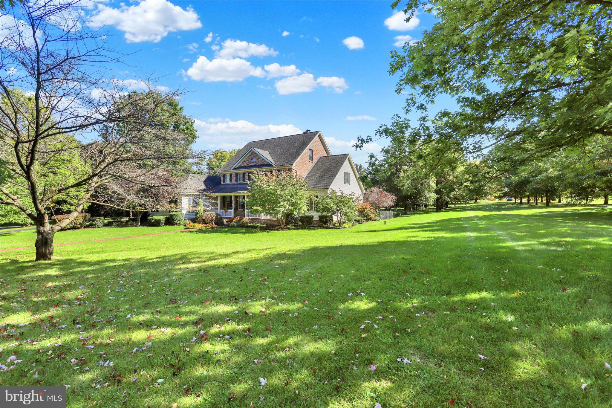 12 SANDY BOTTOM ROAD