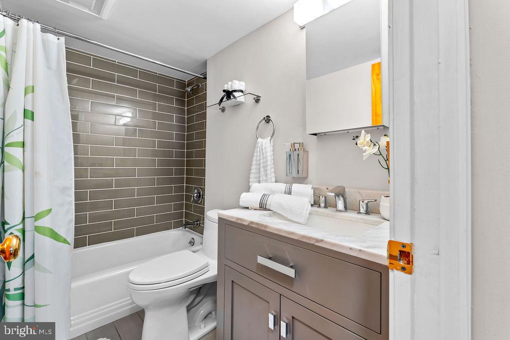 TAKOMA PARK - Residential