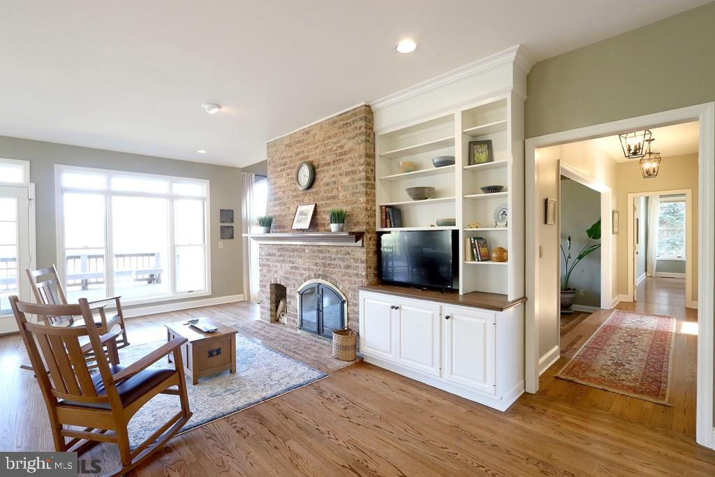 HARRIS ACRES - Residential