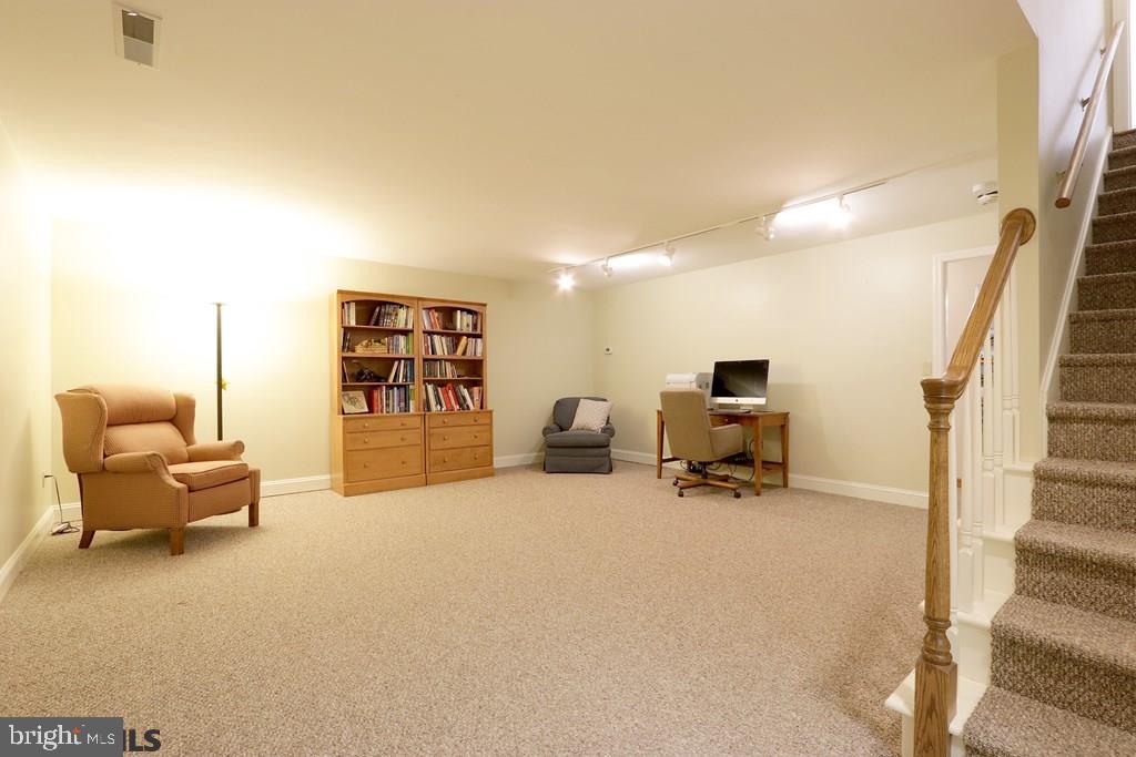 HARRIS ACRES - Residential