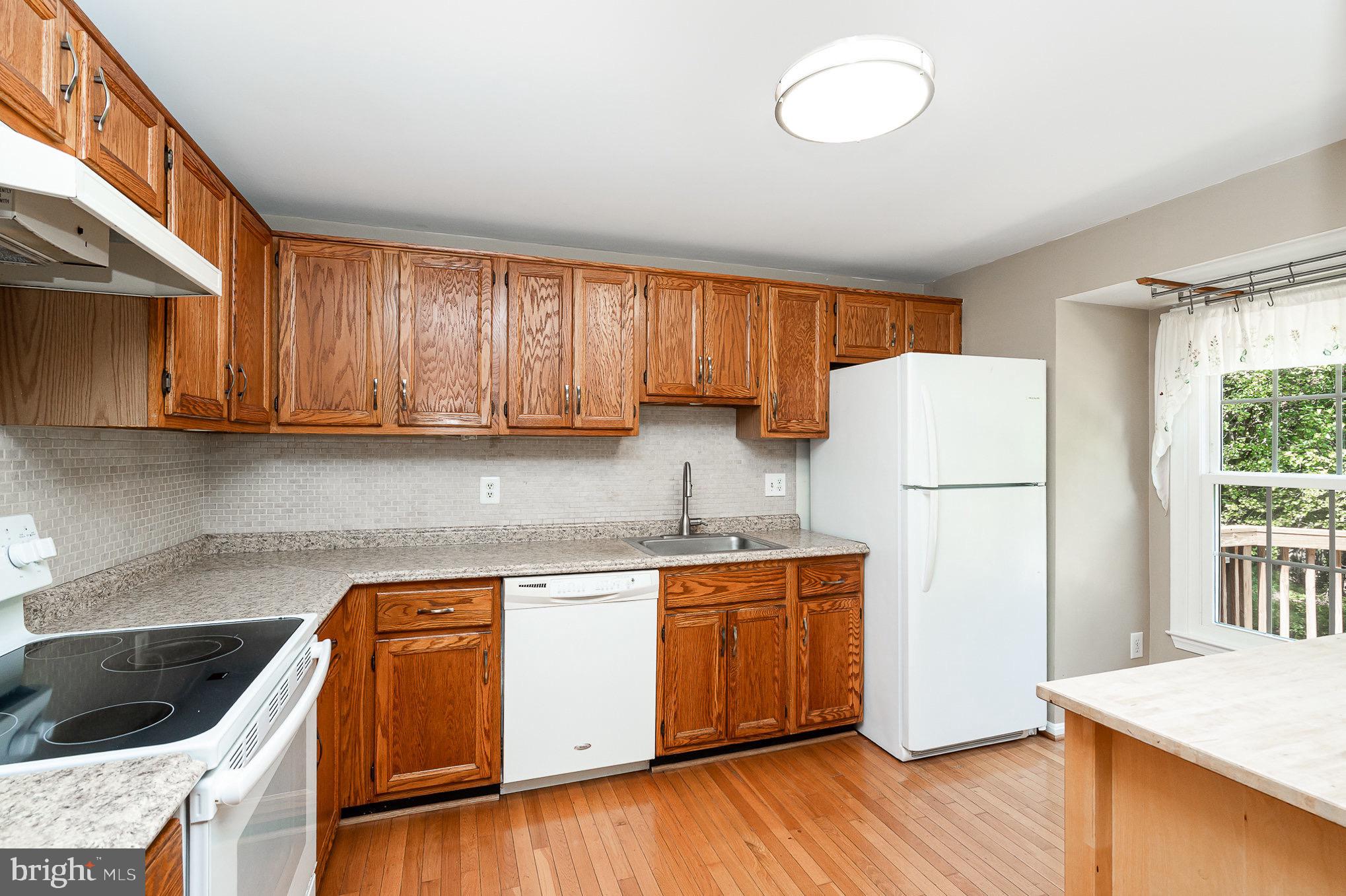 AMBERLEIGH - Residential Lease