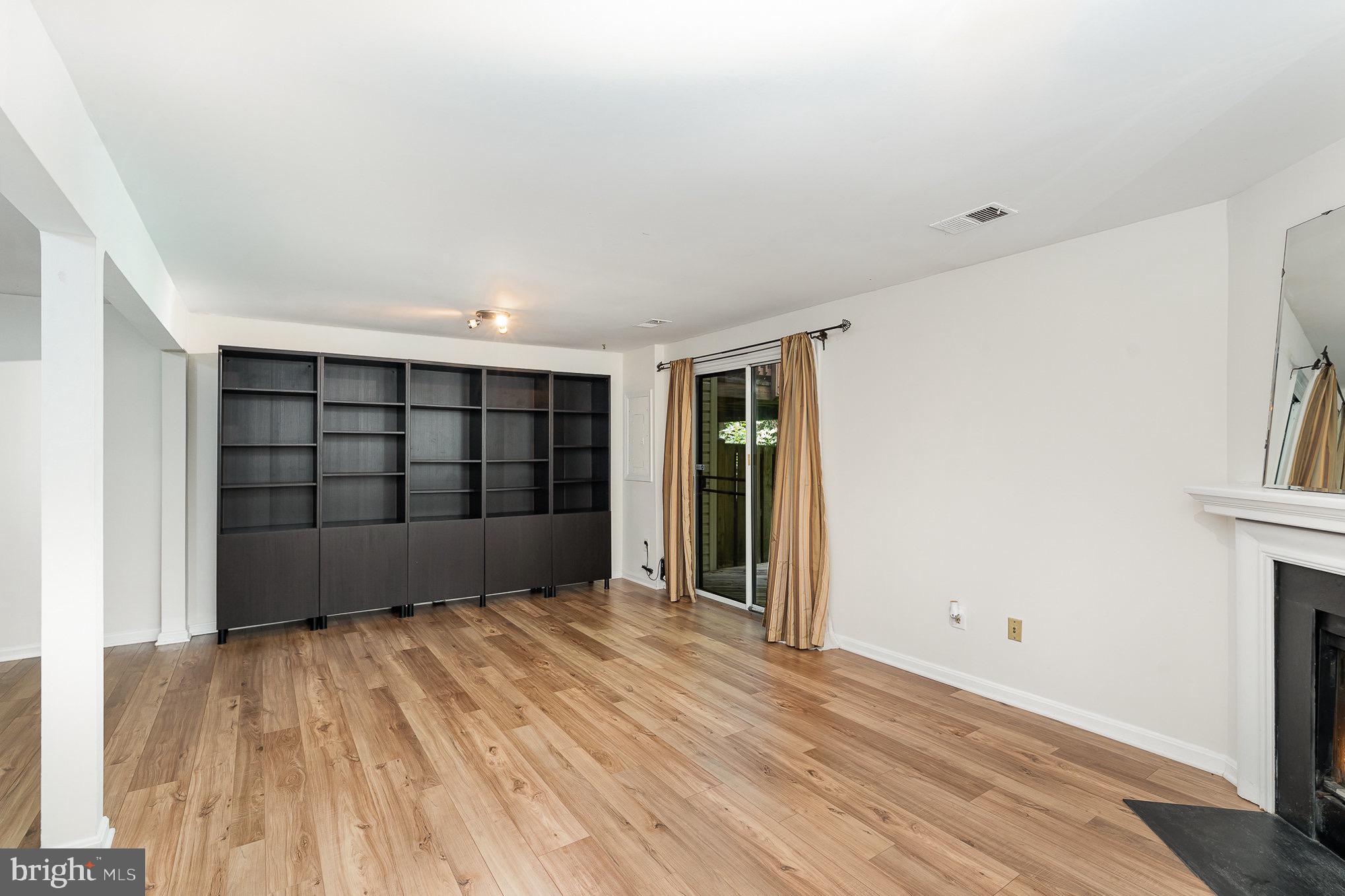 AMBERLEIGH - Residential Lease