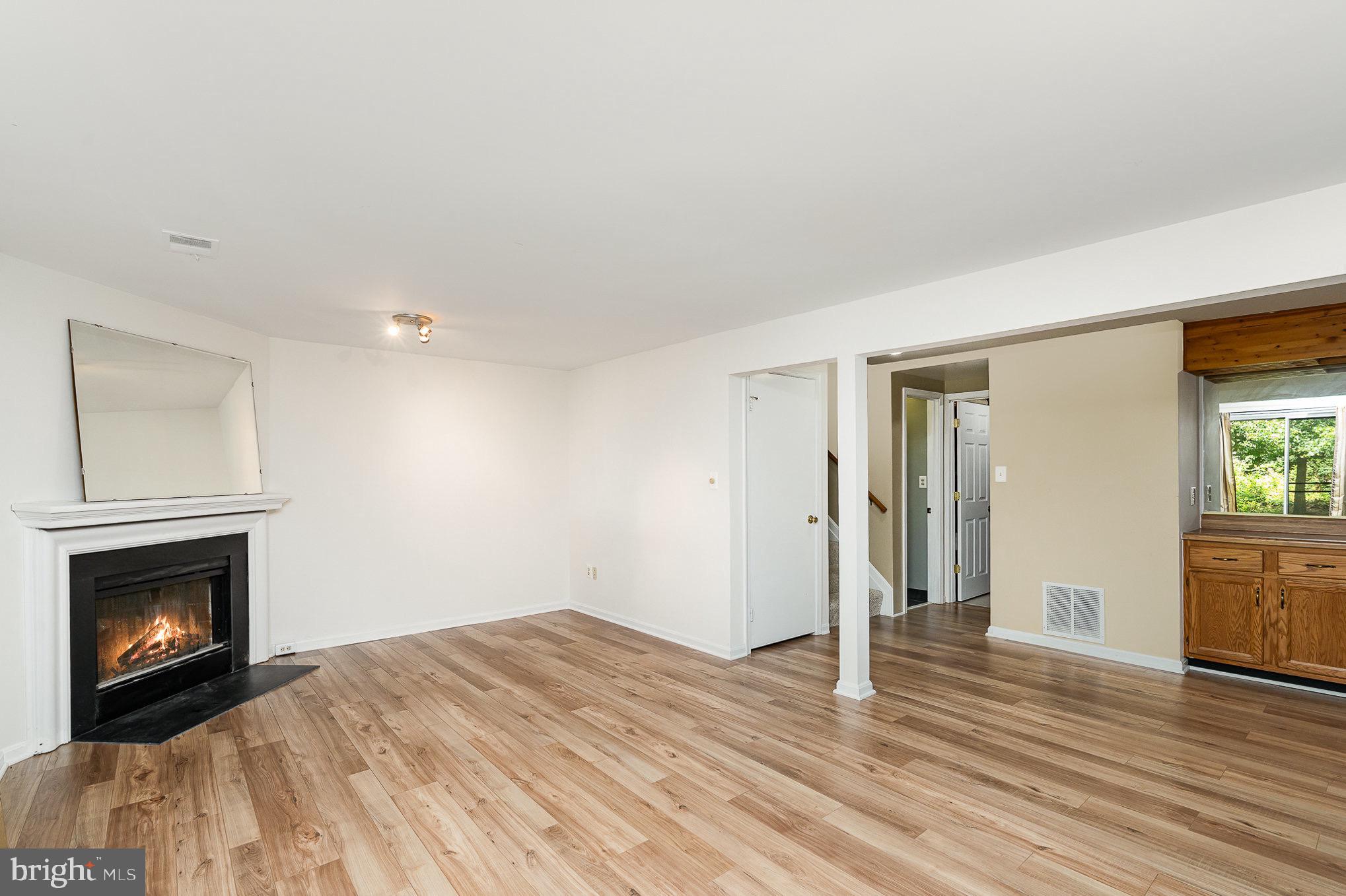 AMBERLEIGH - Residential Lease