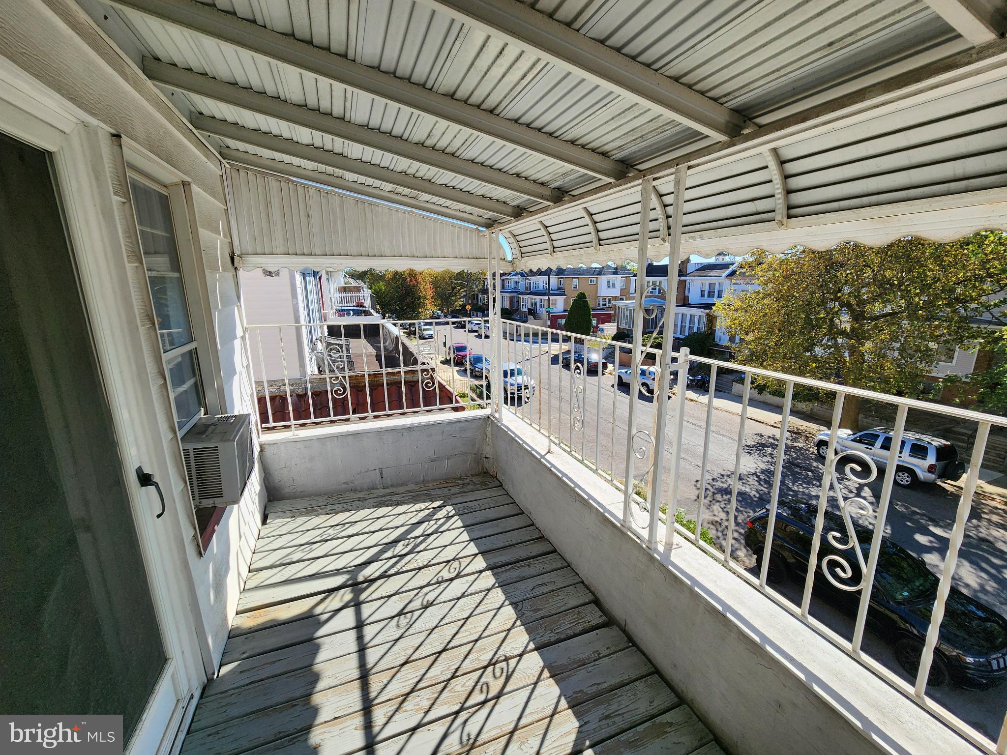 WEST OAK LANE - Residential