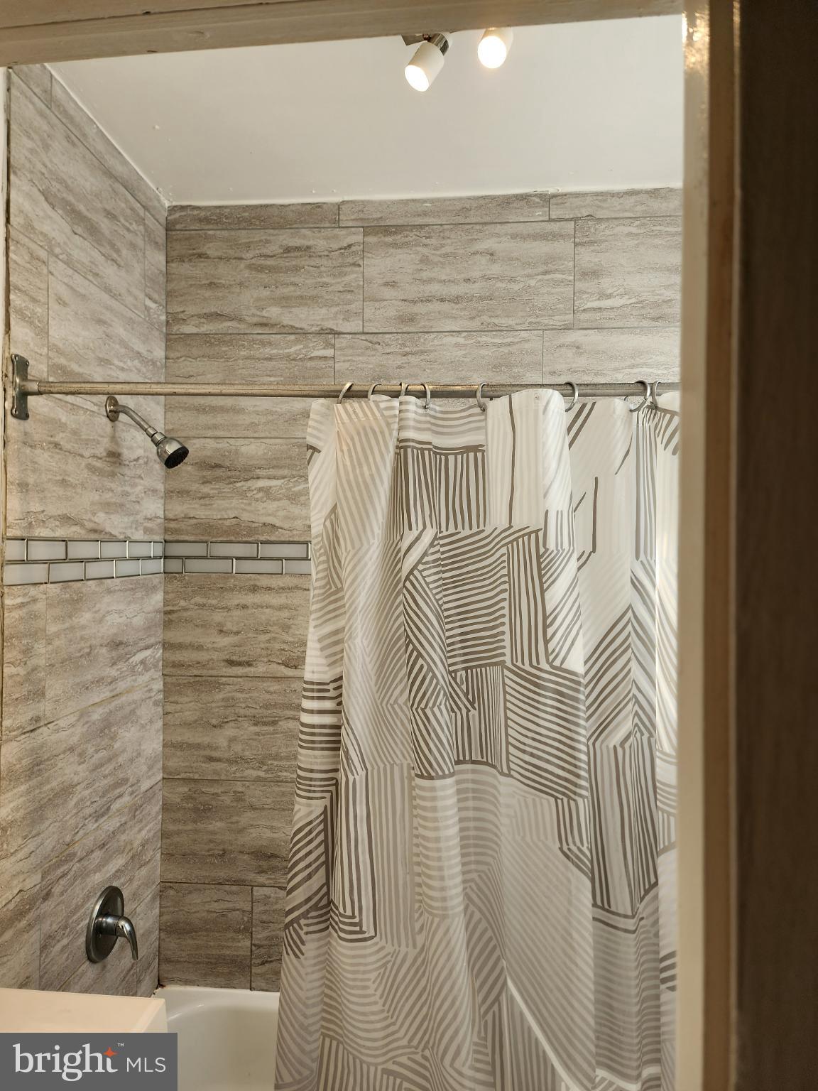 WEST OAK LANE - Residential