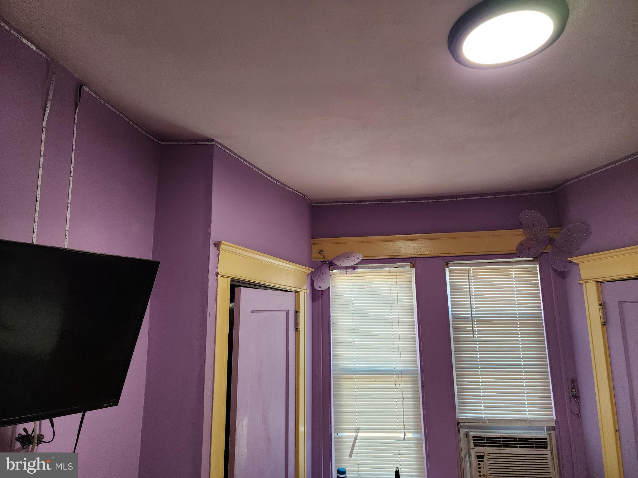 WEST OAK LANE - Residential