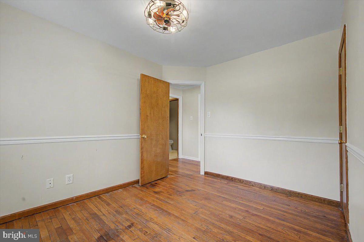 GLENVILLE - Residential
