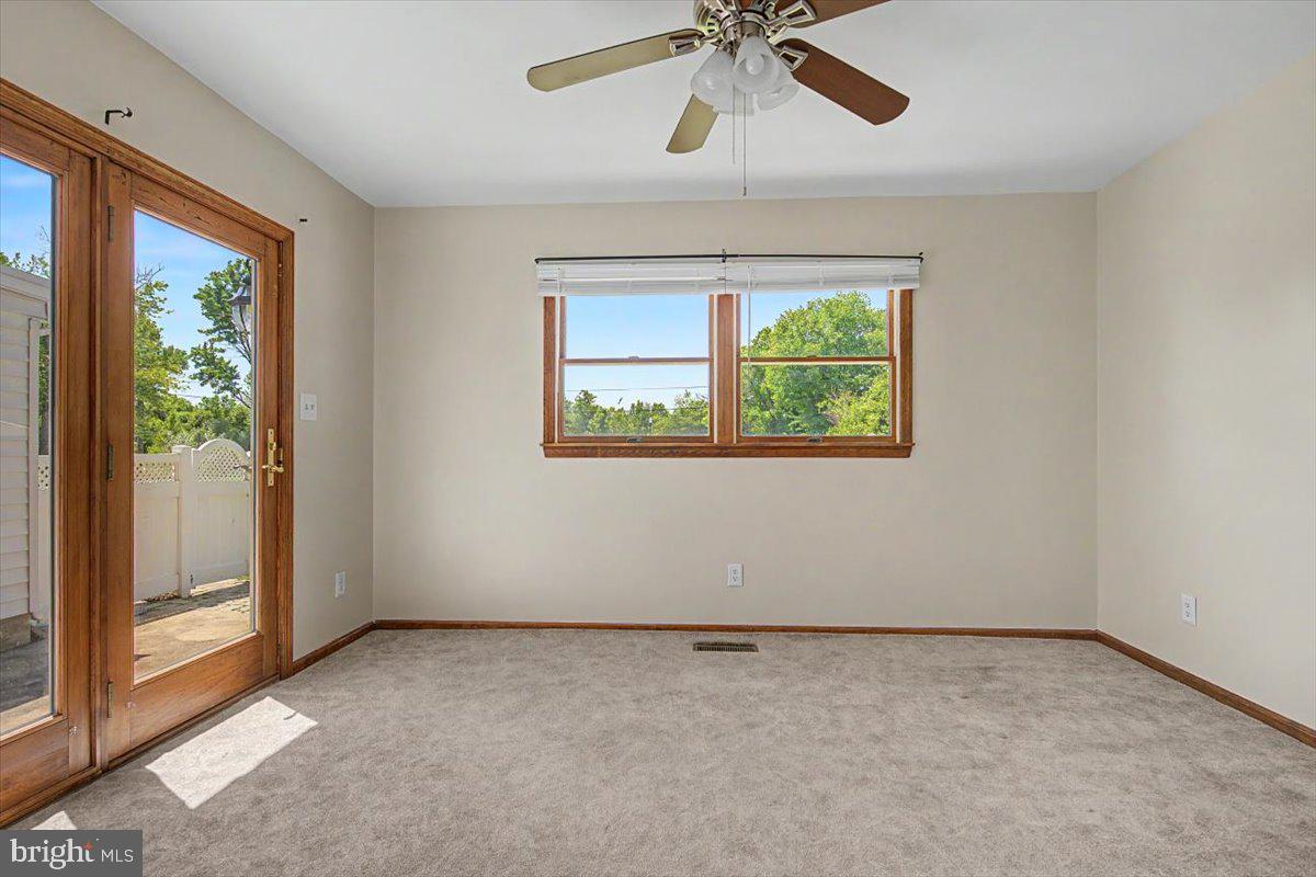 GLENVILLE - Residential