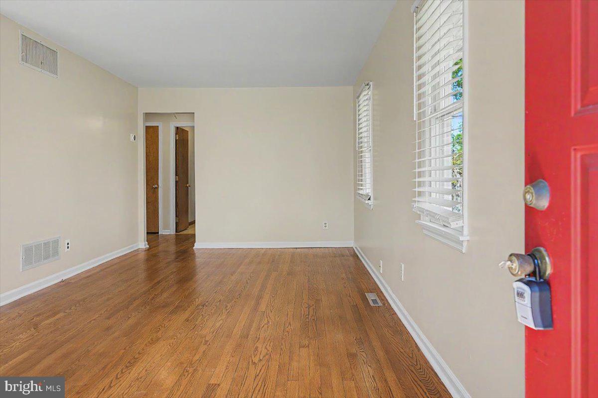GLENVILLE - Residential